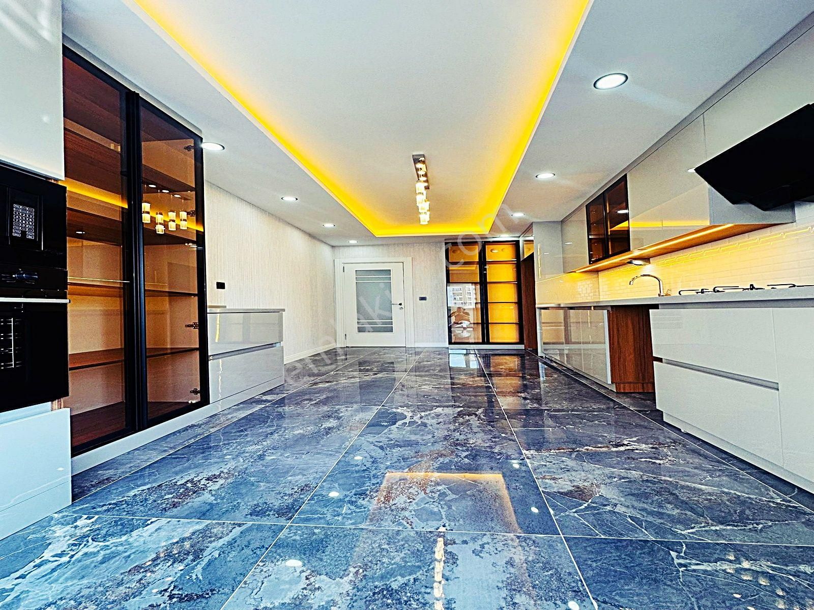 Ercin Yapı Dan Şık Tasarımlı Geniş Ferah 3+1 Satılık Daire - Görsel 3