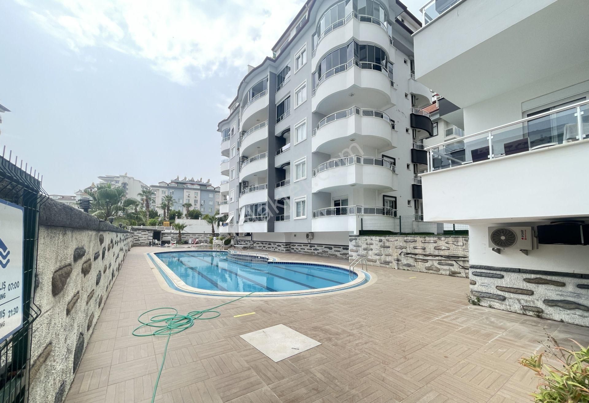 Alanya Cikcilli'de Satılık 1+1 Aktiviteli Site İçerisinde Daire
