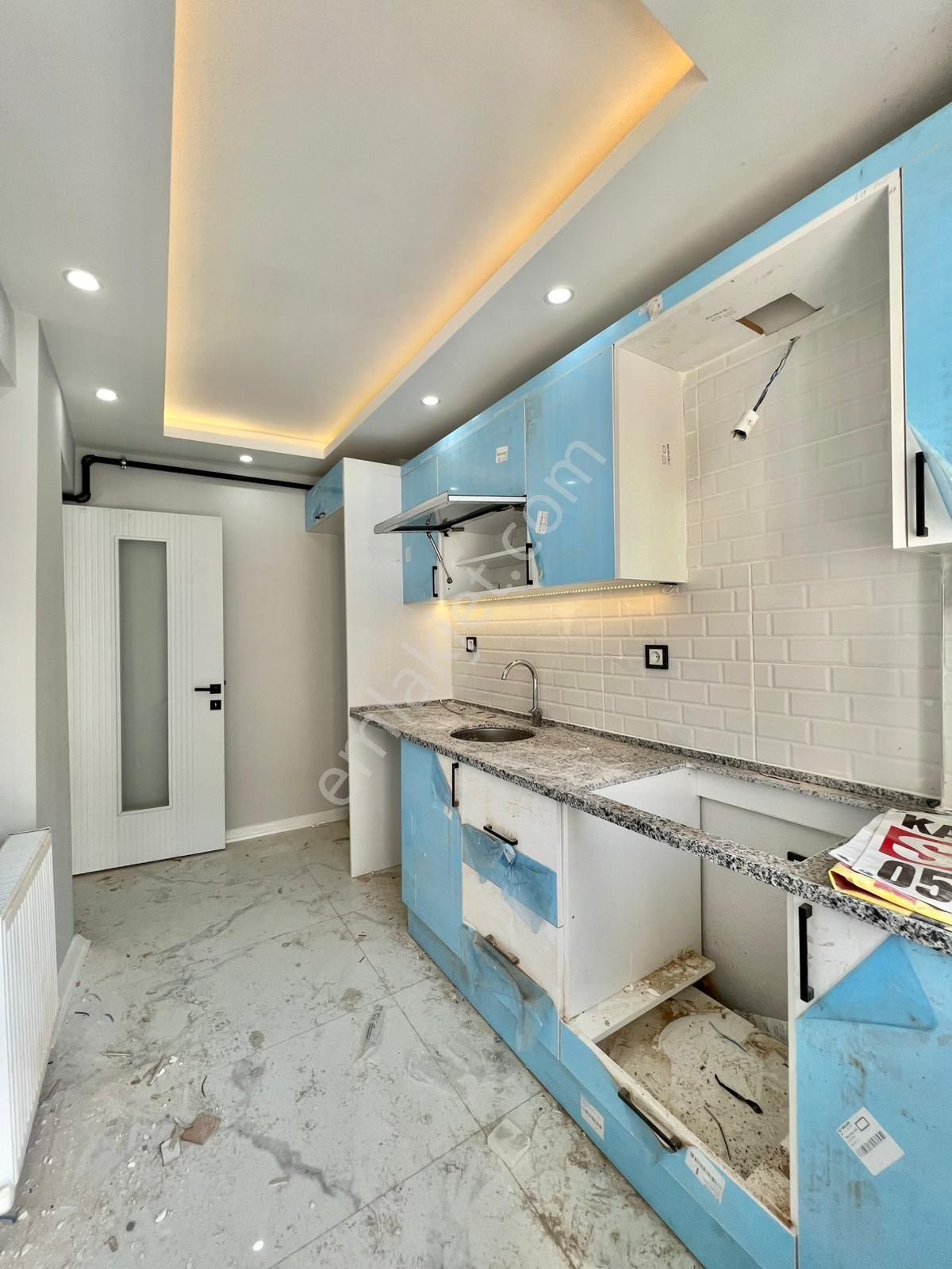 🏡dilşikar Mahallesi 🏡 ✅2+1 80 M2 4 Katlının 3 Katı ❇️ Kapalı Mutfak