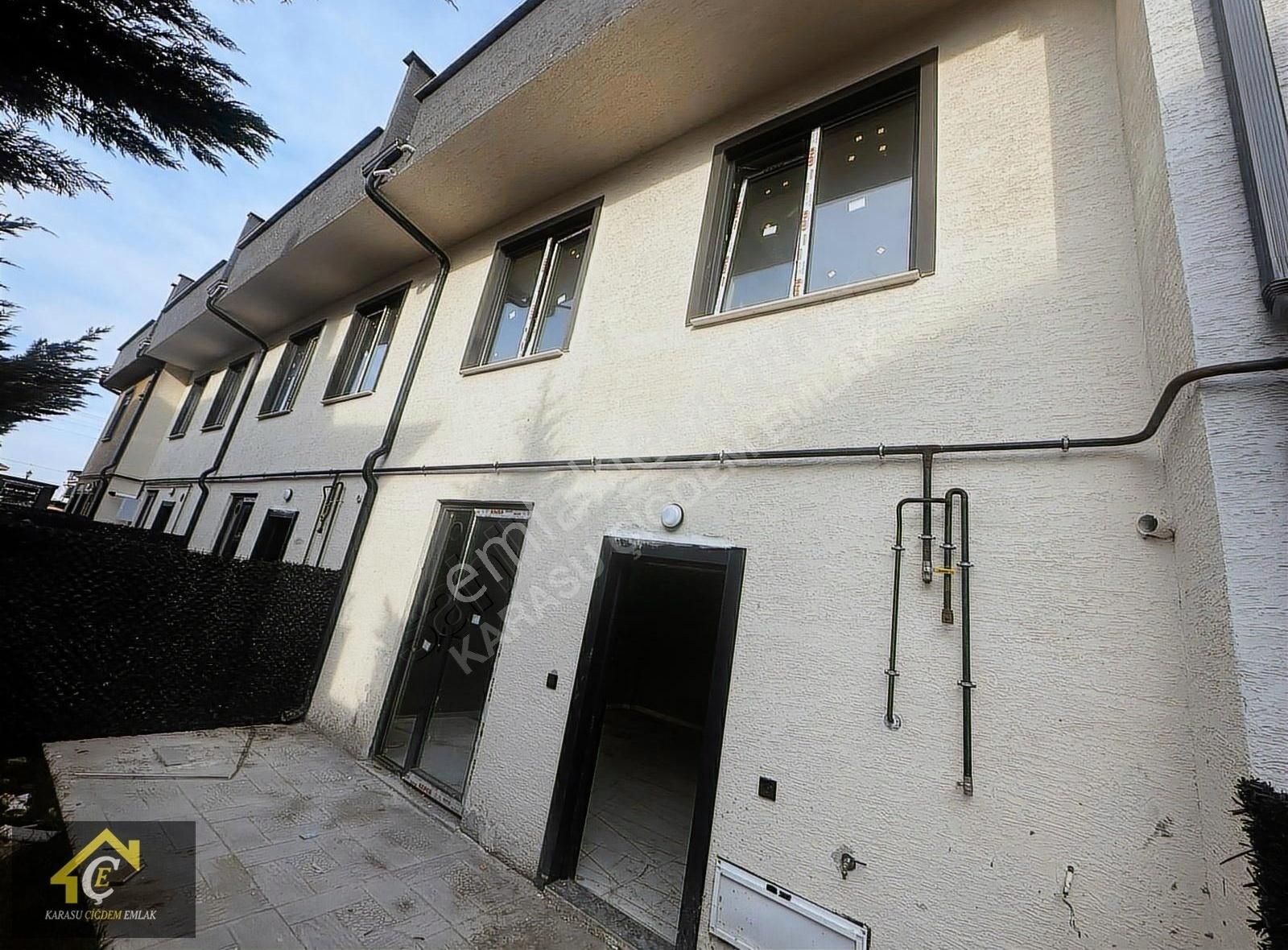 Kocaali De Bu Paraya Başka Yok 3+1 Yerden Isıtma Denize 2 Dk