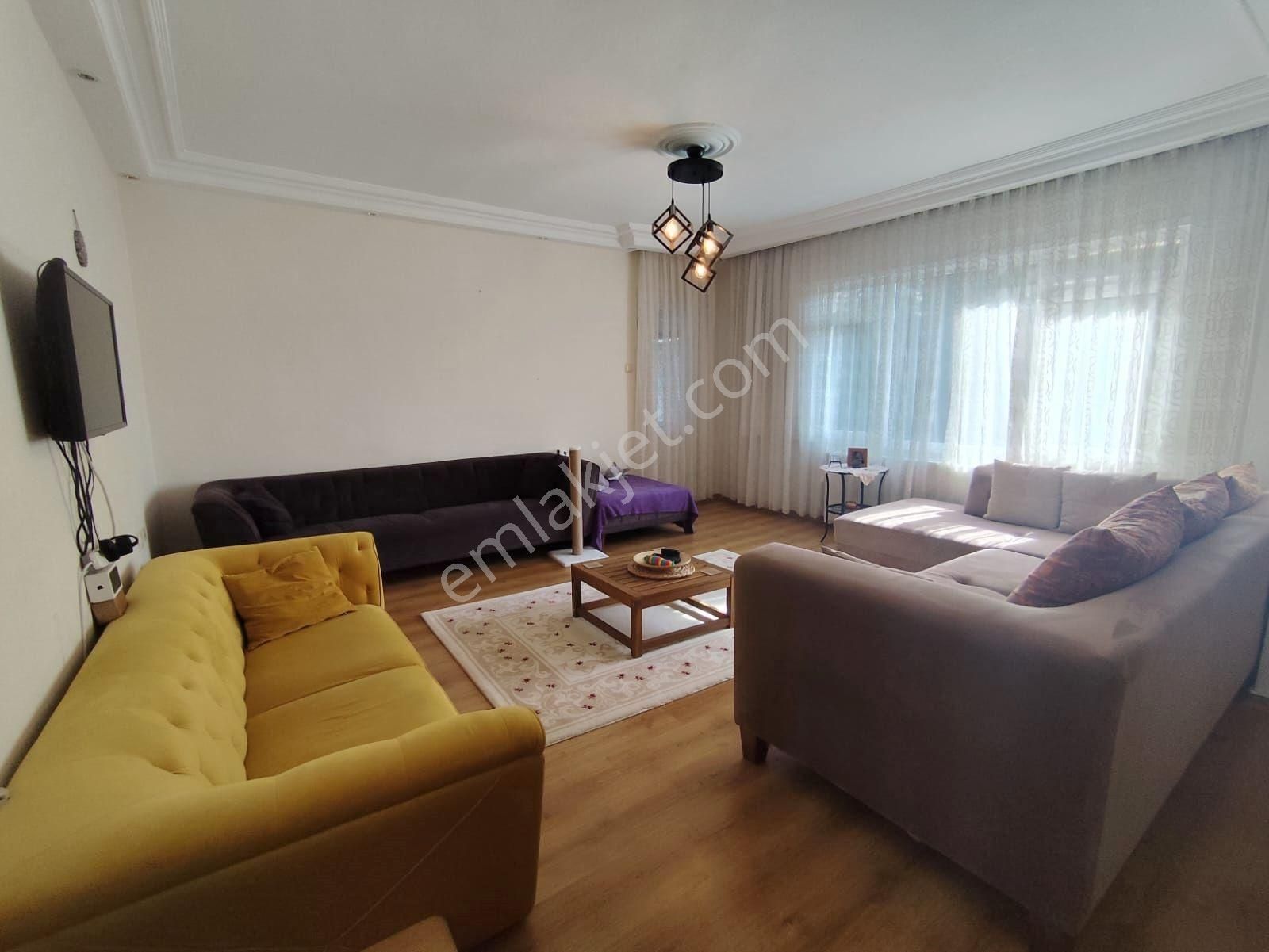 Mertcan Dan Uğurmumcu Mah Site İçinde Arakat 3+1 Kapalı Balkonlu