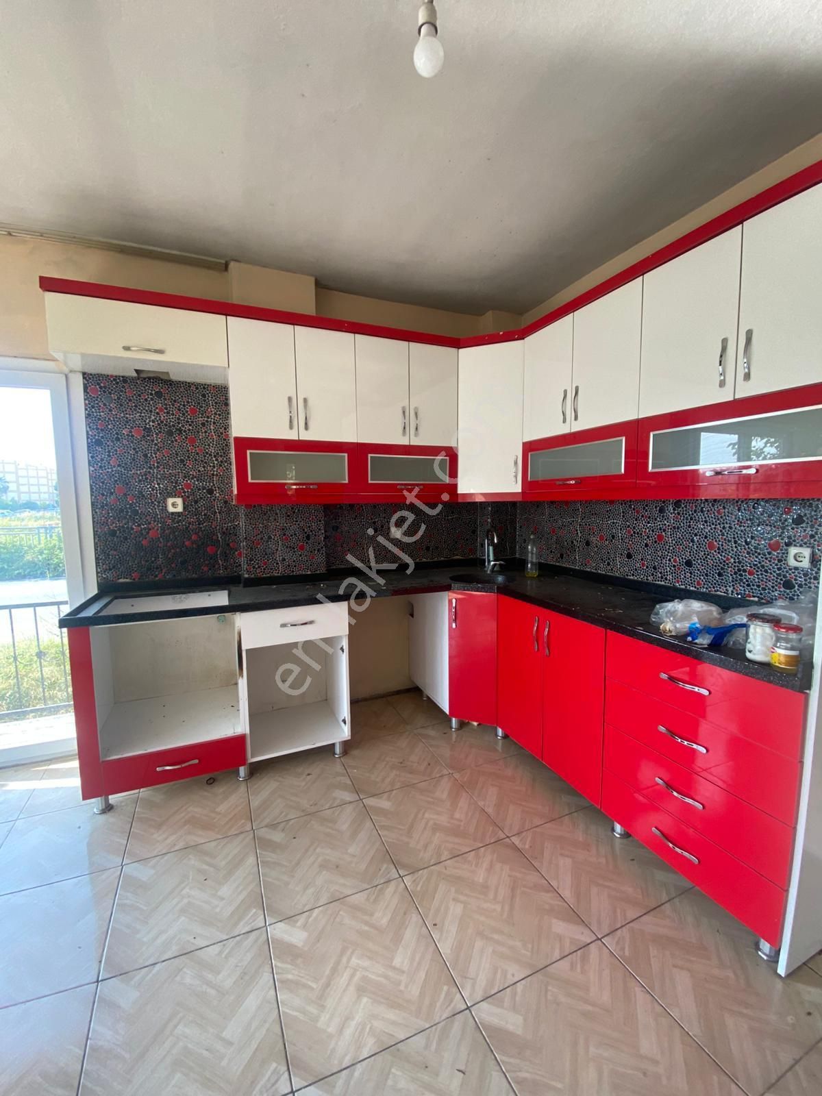 Yeşiloba Mahallesi 2+1 Açık Mutfak Kiralık Müstakil Ev