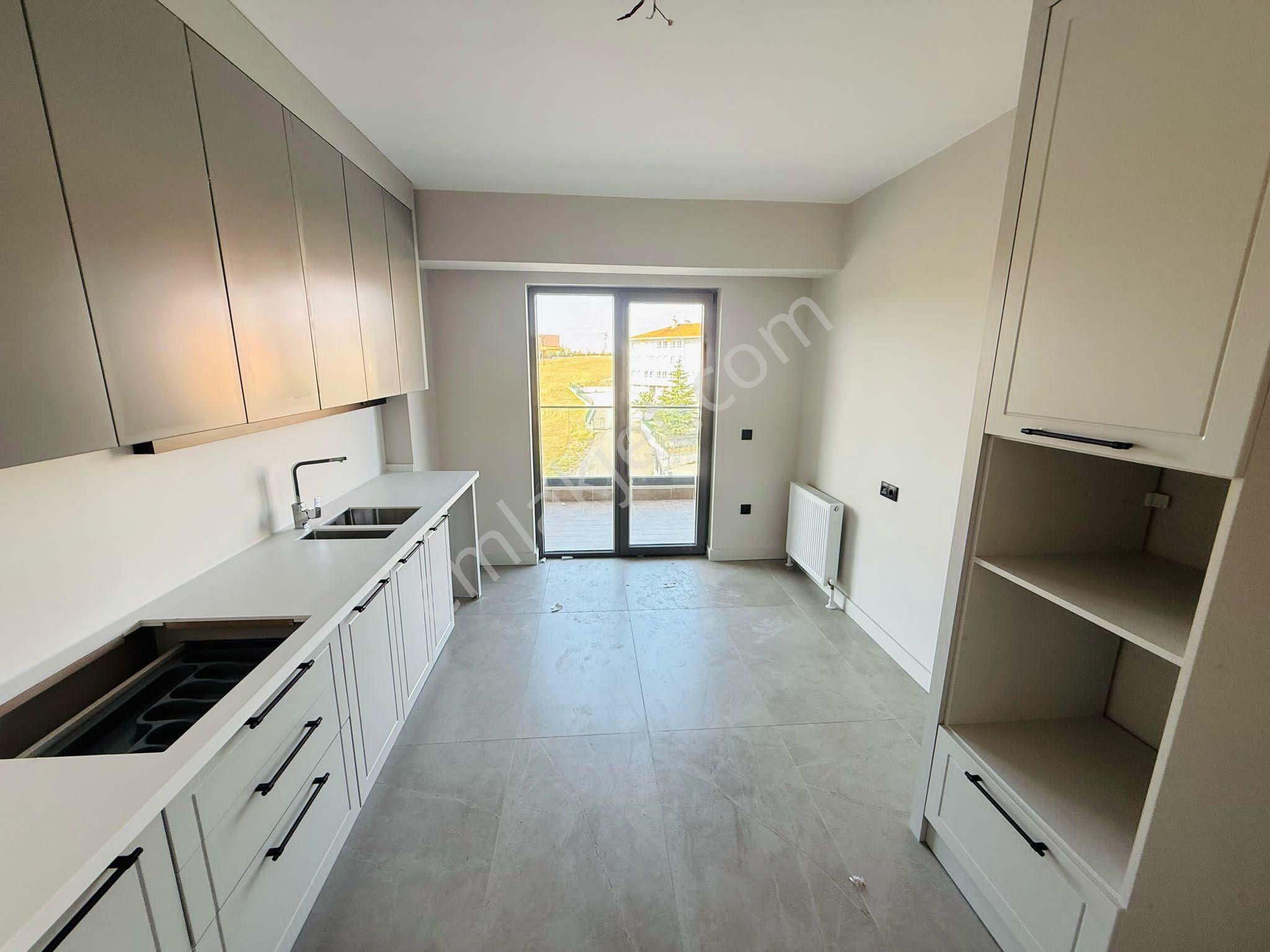 Saraycık Bordo Prestij Projesinde 3+1 5. Kat Daire