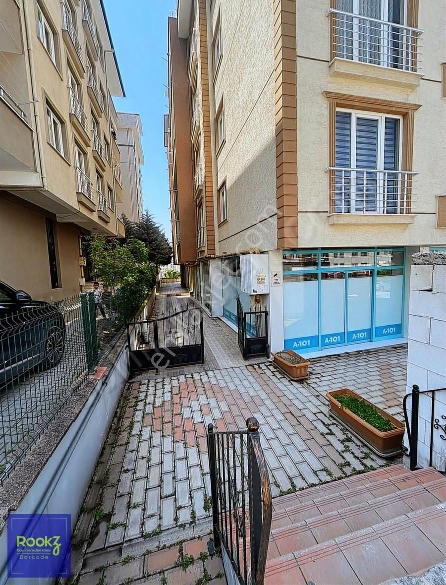 Dumlupınar Mah.de Arakat Kapalı Otoparklı 2+1 Kiralık Daire