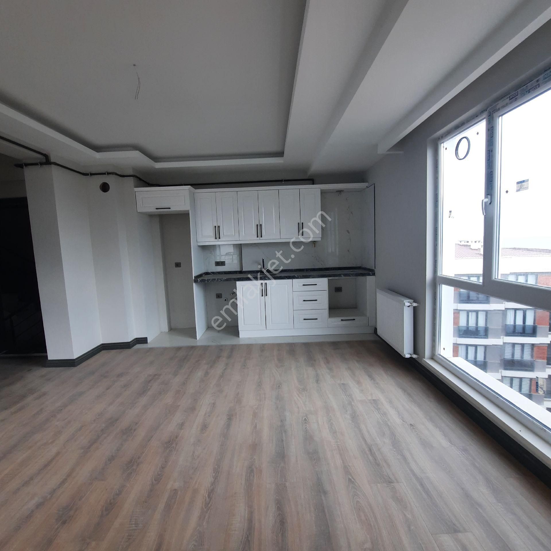 Atakum Körfez'de Tranvaya 50m Deniz Manzaralı 1+1 - Görsel 14