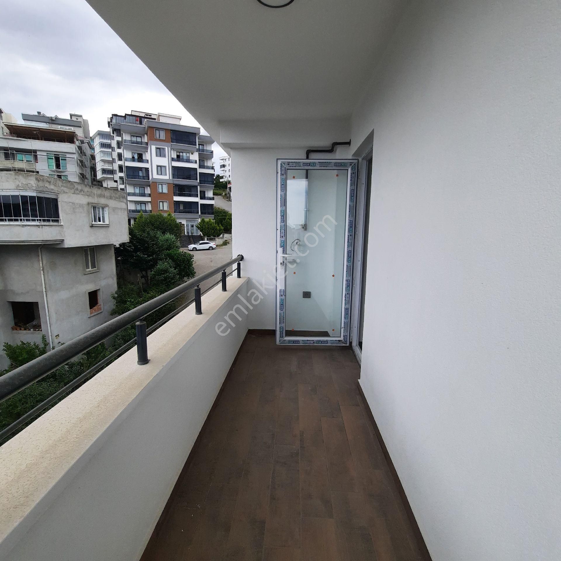 Atakum Körfez'de Tranvaya 50m Deniz Manzaralı 1+1 - Görsel 5