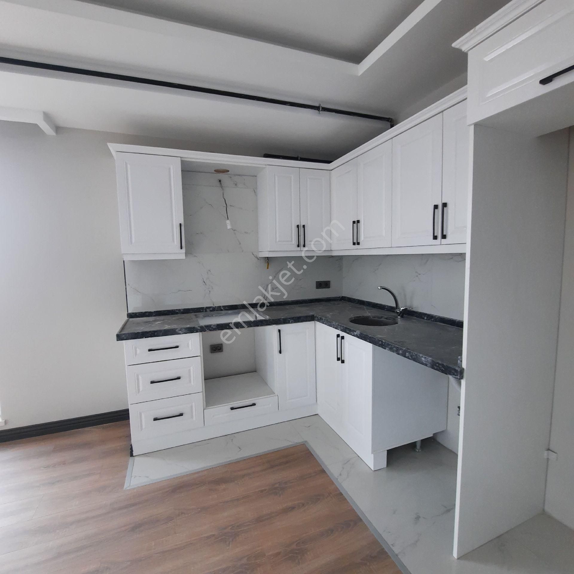 Atakum Körfez'de Tranvaya 50m Deniz Manzaralı 1+1 - Görsel 36