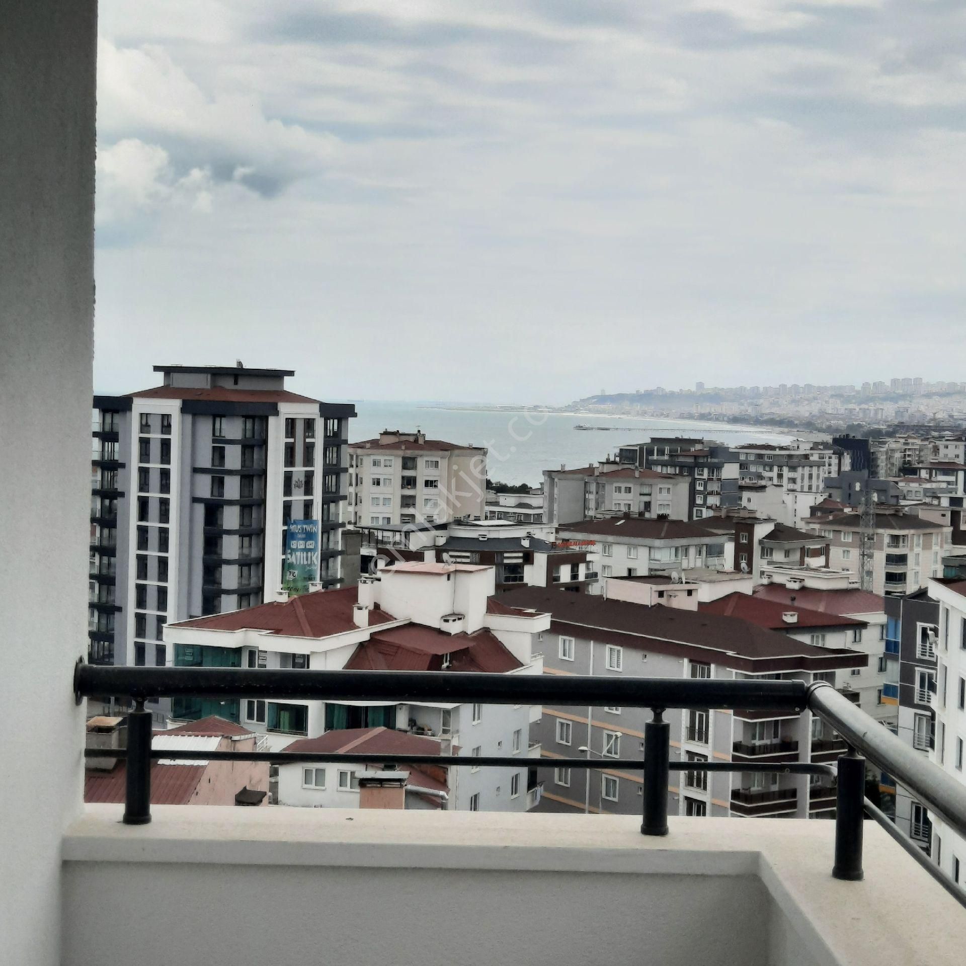 Atakum Körfez'de Tranvaya 50m Deniz Manzaralı 1+1 - Görsel 6