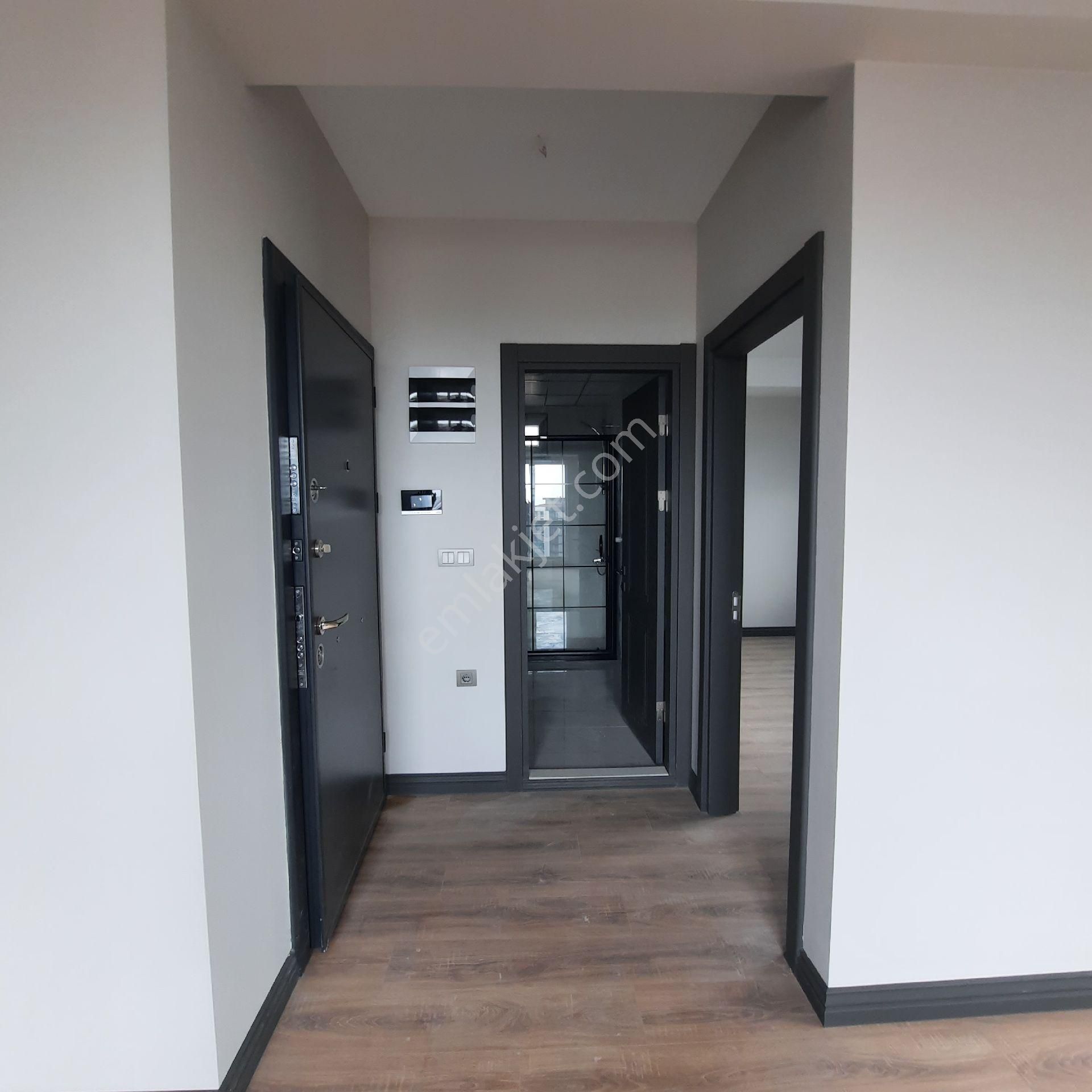 Atakum Körfez'de Tranvaya 50m Deniz Manzaralı 1+1 - Görsel 30