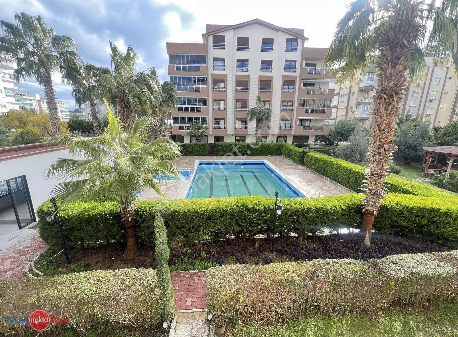 Çağlayan'da 4+1 Kapalı Otoparklı Lux Sitede Satlık Daire