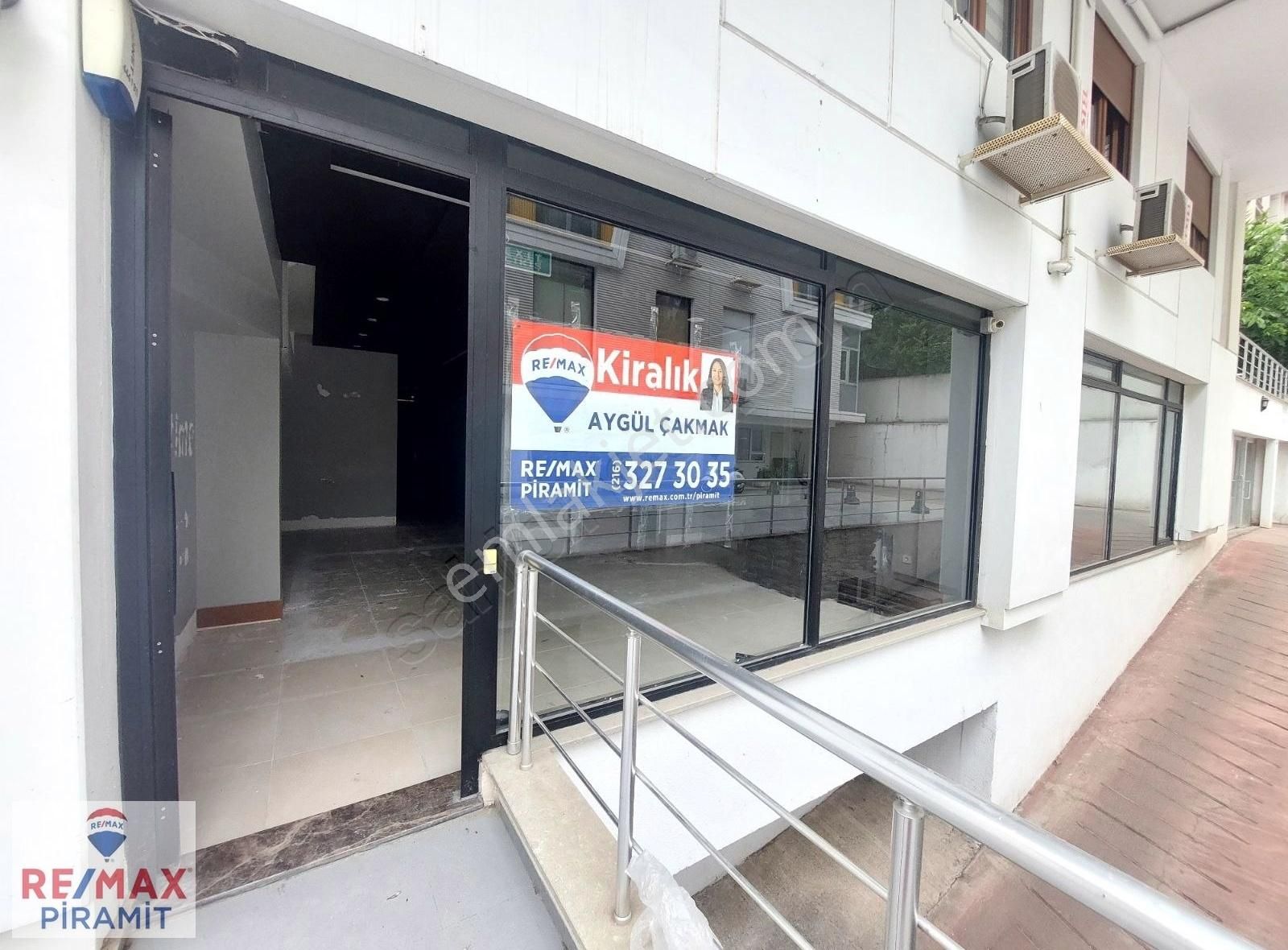 Üsküdar Acibademin En İşlek Konumunda Kiralık Dükkan Mağaza