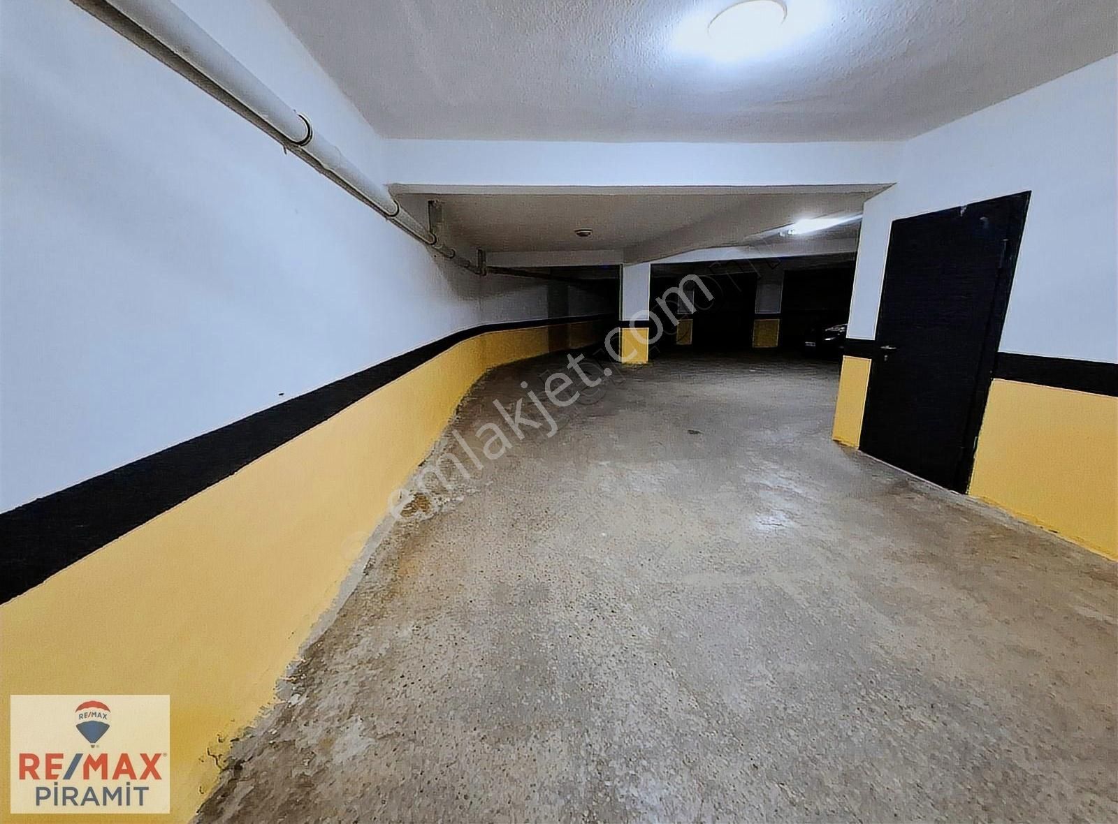 Üsküdar Acıbadem'de 2+1 120 M2 Satılık Daire