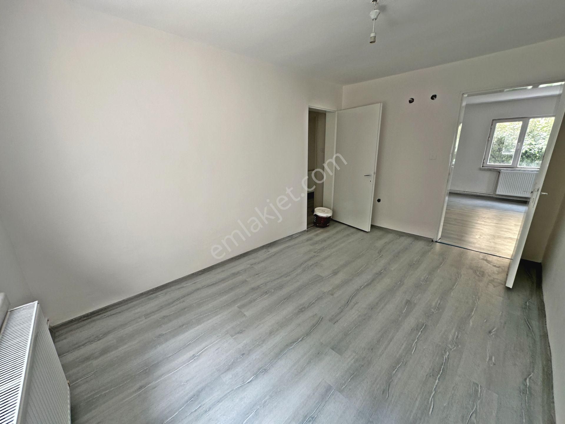 Hasanoğlan'da Muzaffer Ekşi Mahallesi İki Katlı Takasa Uygun Satılık Müstakil Ev - Görsel 11