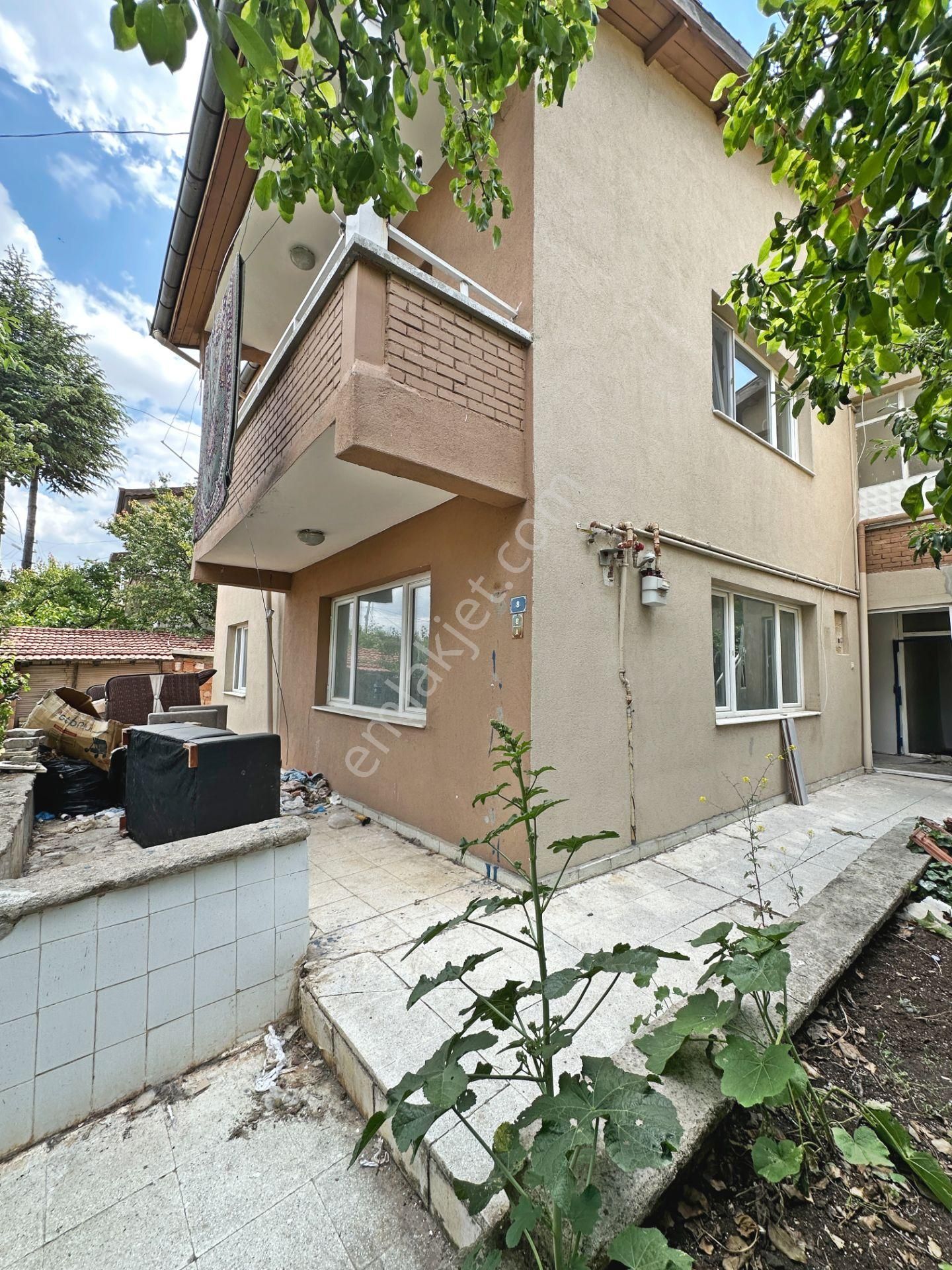 Hasanoğlan'da Muzaffer Ekşi Mahallesi İki Katlı Takasa Uygun Satılık Müstakil Ev - Görsel 2