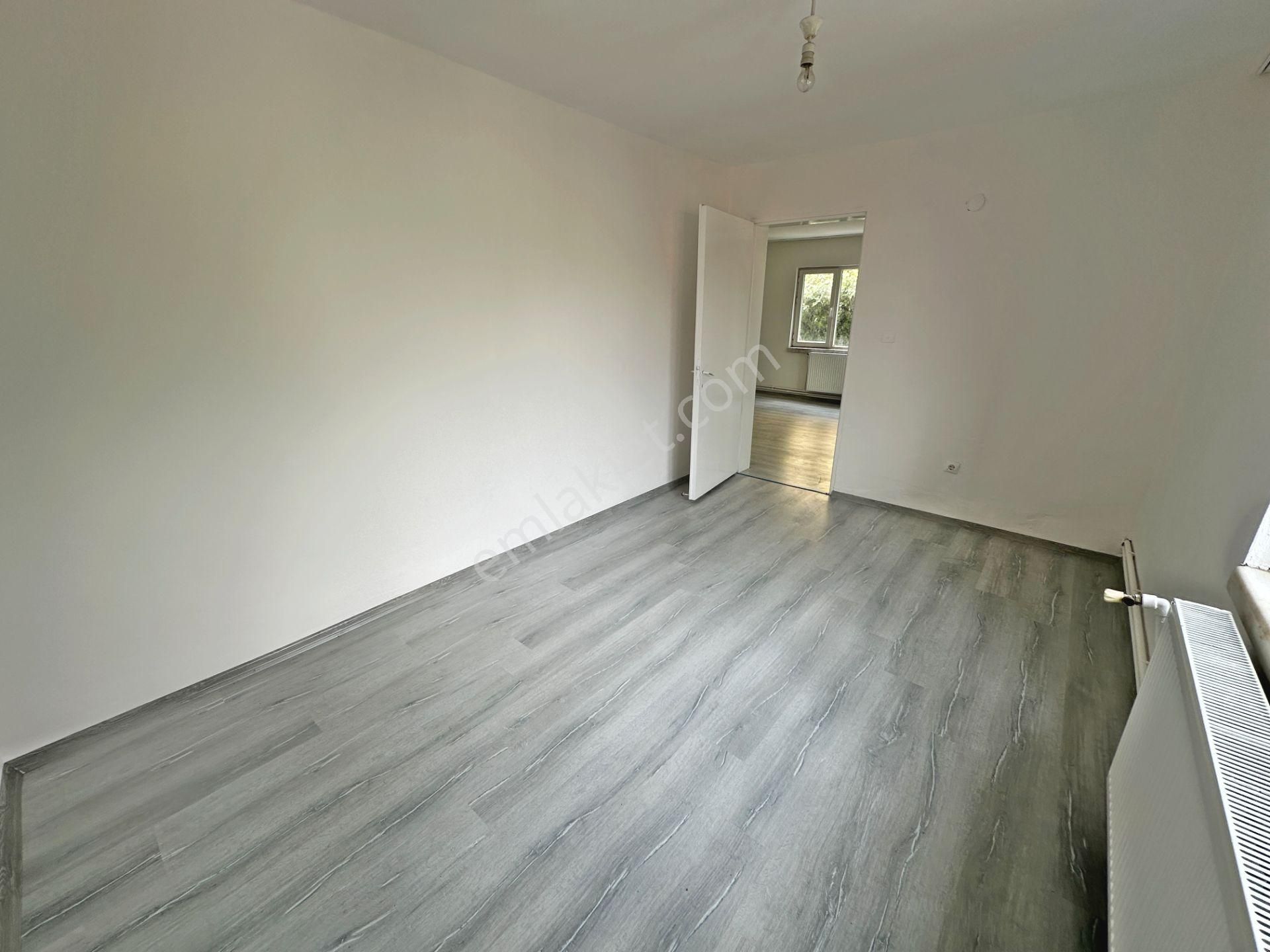 Hasanoğlan'da Muzaffer Ekşi Mahallesi İki Katlı Takasa Uygun Satılık Müstakil Ev - Görsel 9