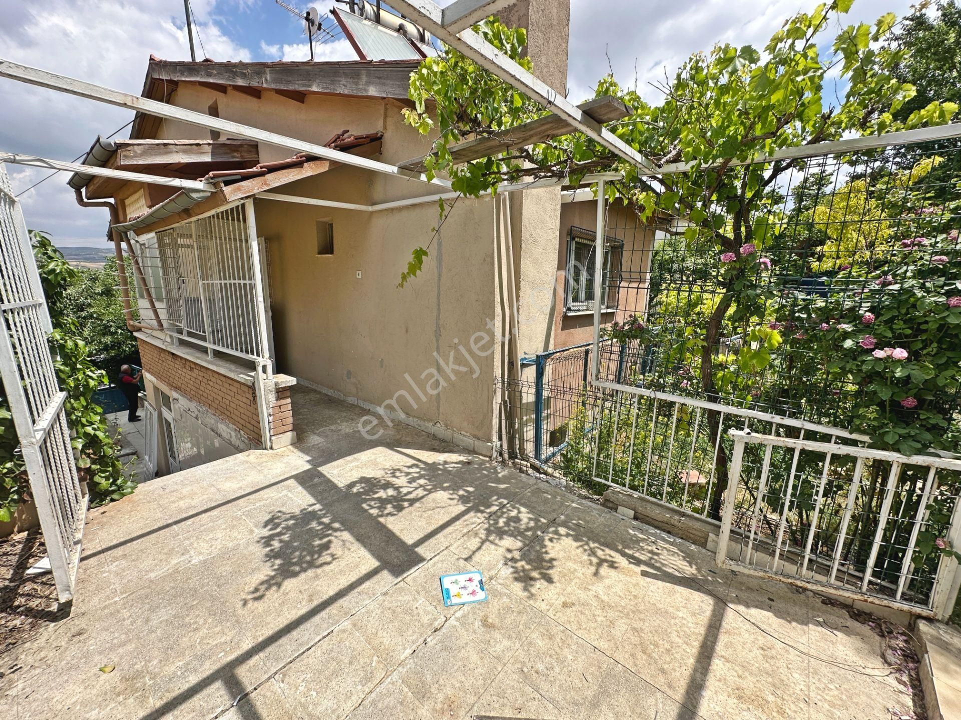Hasanoğlan'da Muzaffer Ekşi Mahallesi İki Katlı Takasa Uygun Satılık Müstakil Ev - Görsel 16