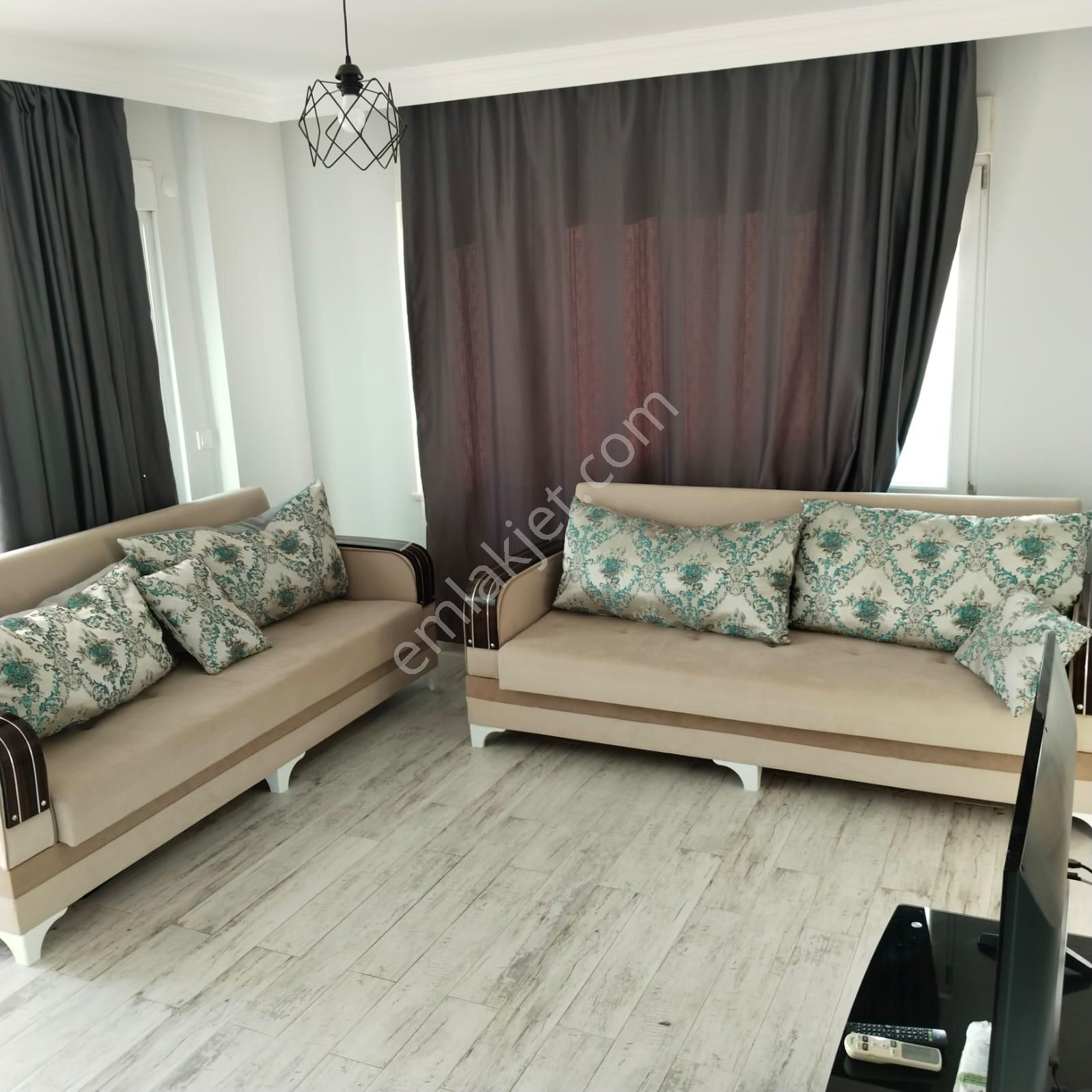 Oba Mahallesi Portakal Sitesinde Eşyalı Kiralık 2+1 Daire