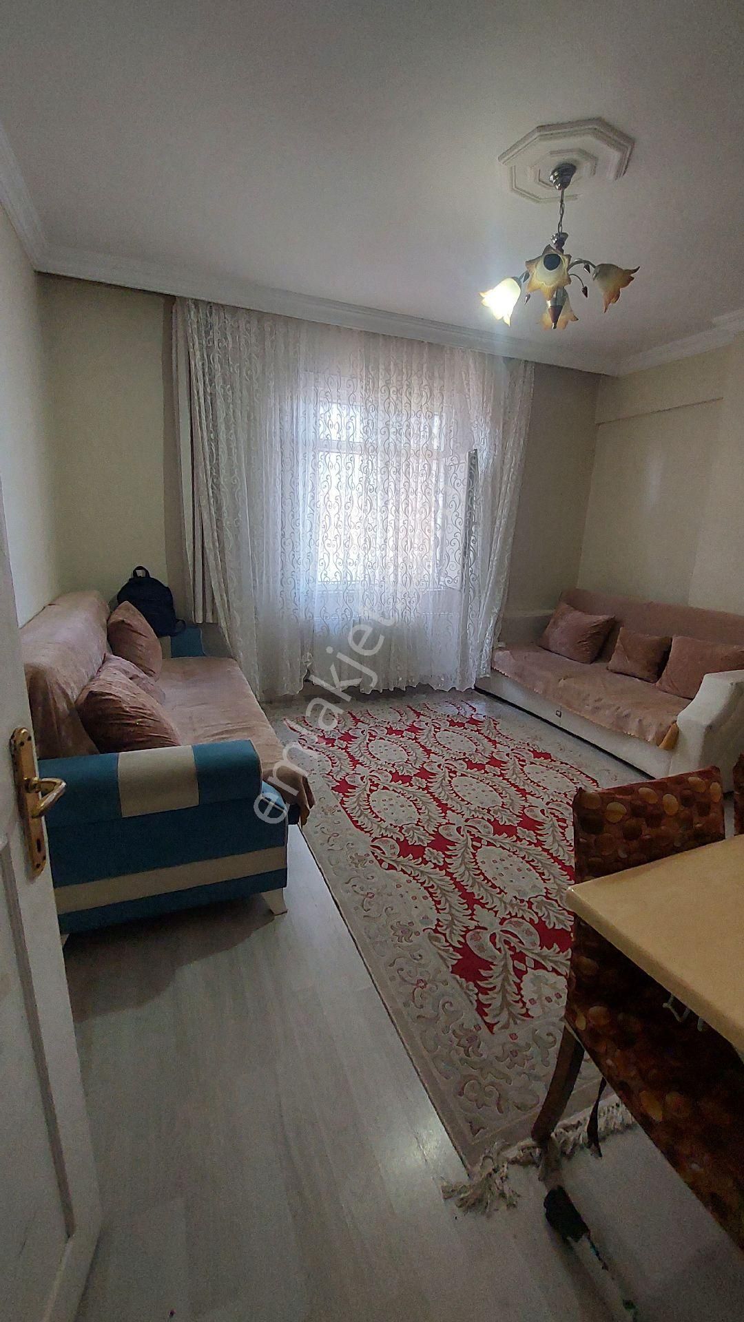 Tevekkül Emlaktan Sefaköy Merkezde Satılık Daire