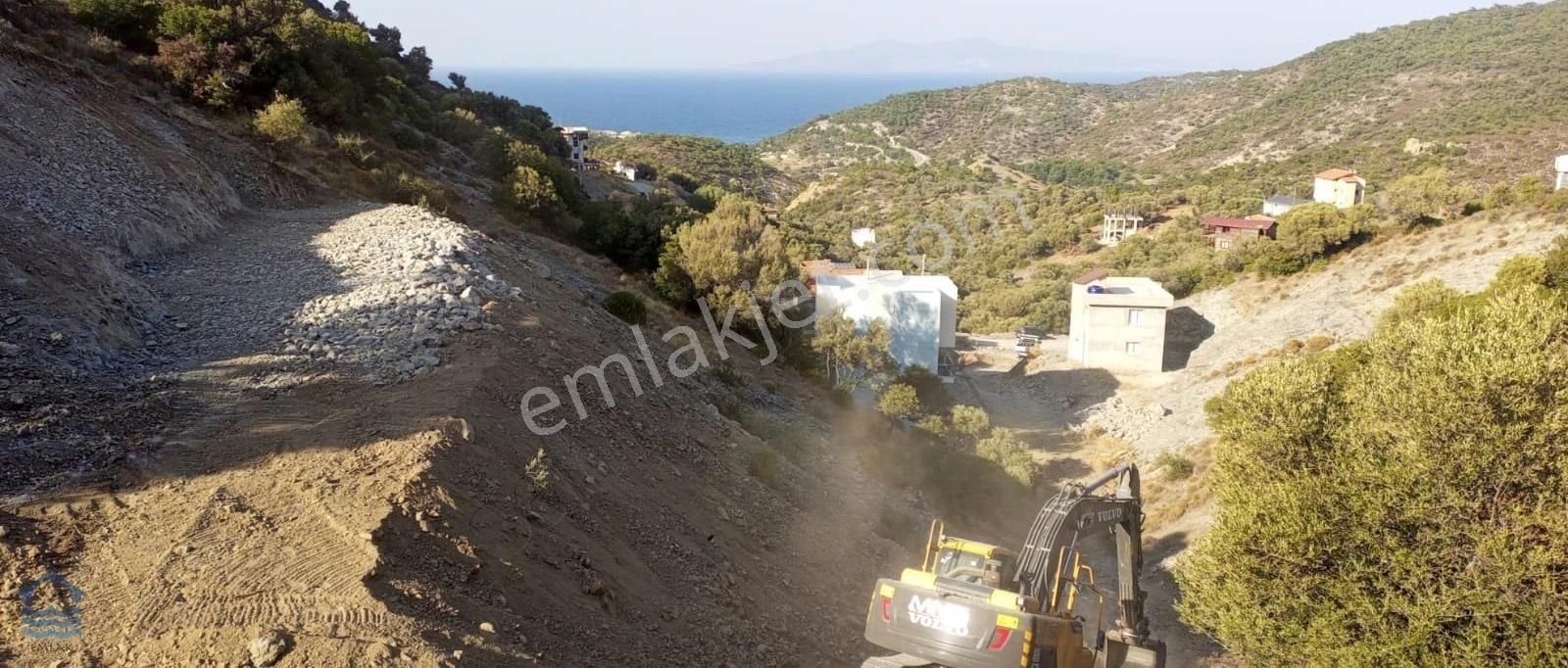 Foça Sazlıca'da 276m2 Satılık İmarlı Arsa - Görsel 3