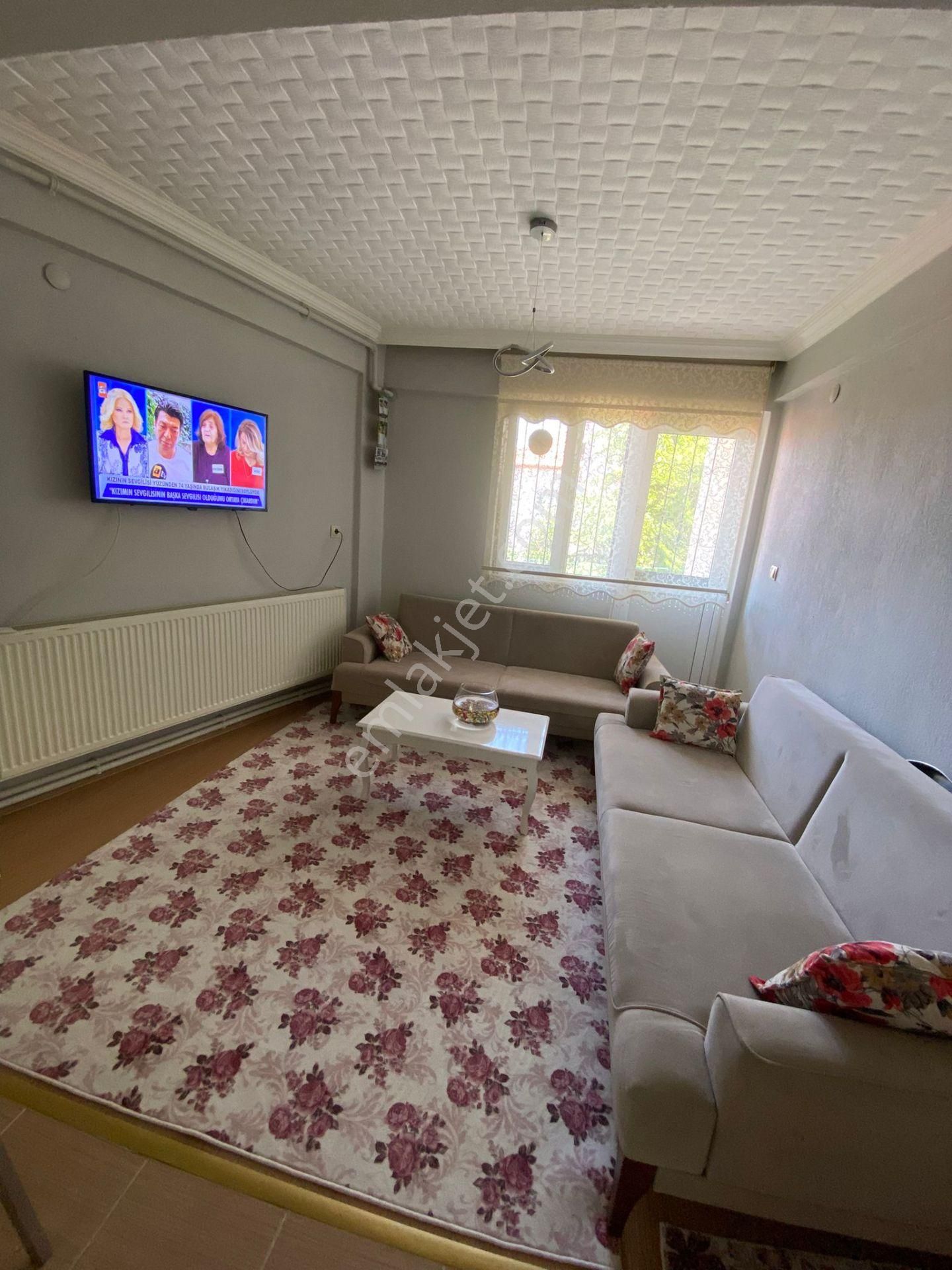 Uşak Karaağaç Mahallesi Tekn Uluyolunda 3+1 2.5 Katlı Müstakil Ev - Görsel 2