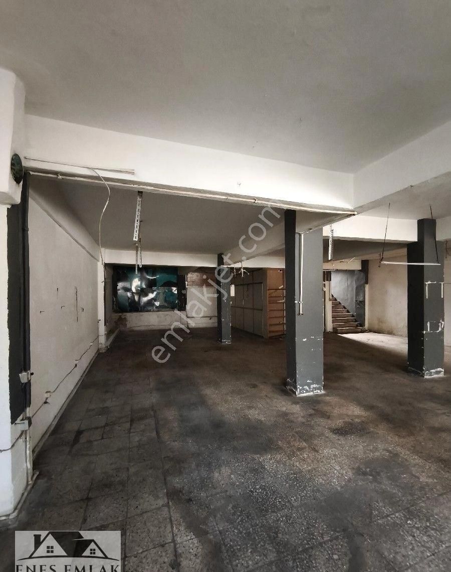 Telsizler Mahallesinde Kiralık 140m² Depo