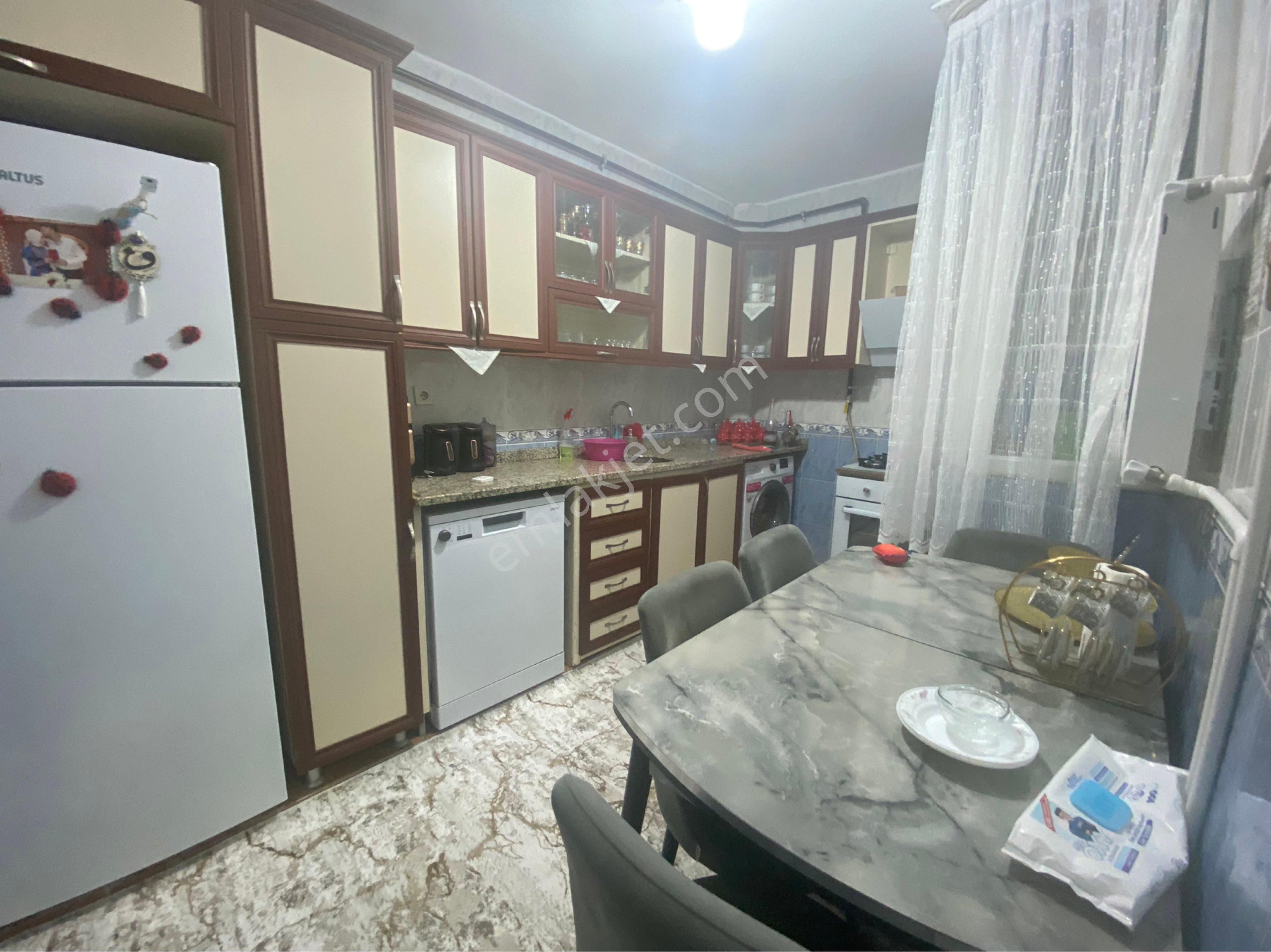 Güneş De 90m 3 Katlı, Geniş 2 Şer Odalı, D. Gazlı Süper Ev - Görsel 24