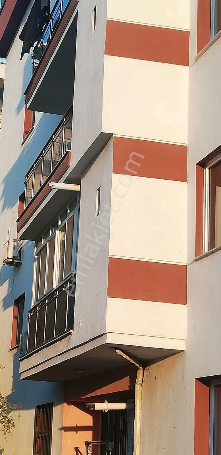 Sahibinden Ulukent İzban Yakını 9 Eylül Mahallesi 1,5 + 1 Daire