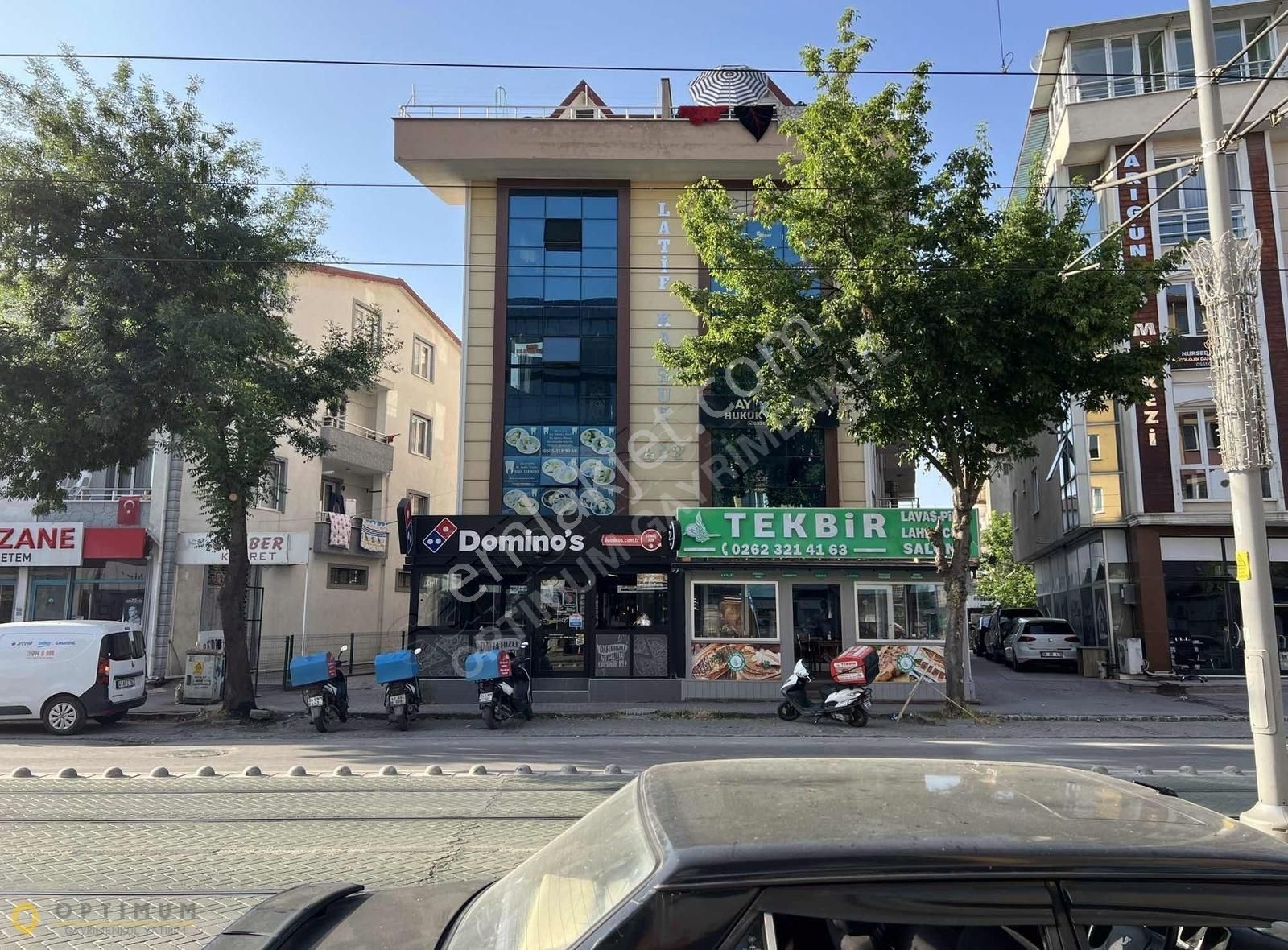 İzmit Yenişehir Tramvay Yolu Üzeri Tabela Değerli Kiralık Ofis