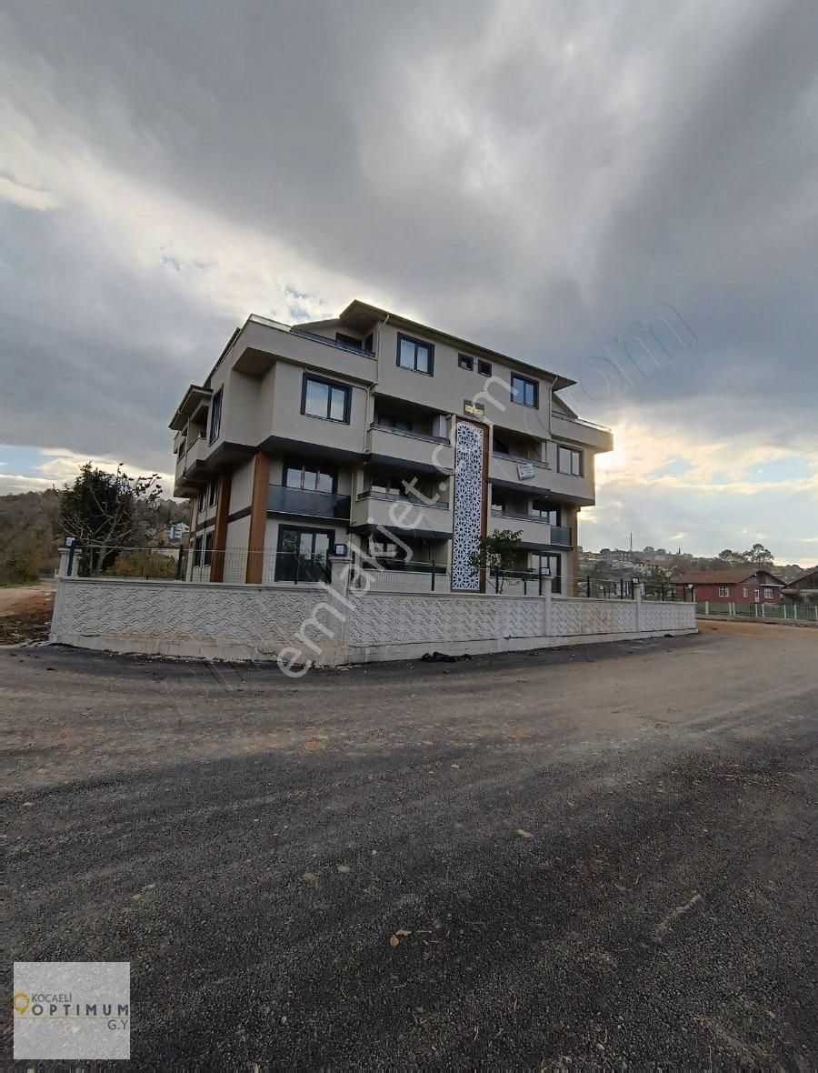 Optimum G.y.den Başiskele Kullar Da Kiralık 4+1 Çatı Dubleks