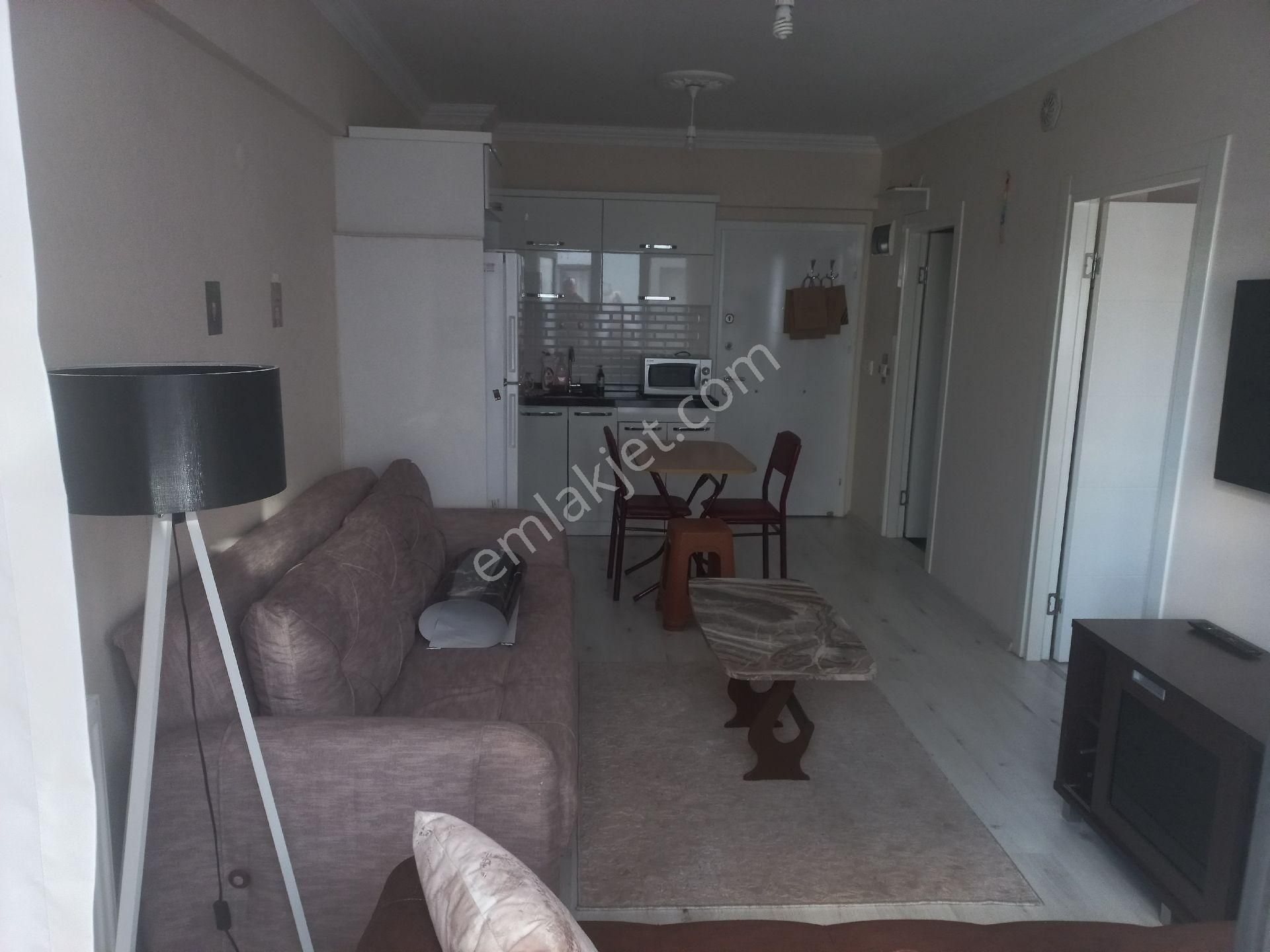 Cezaevi Karşısı Ara Kat Balkonlu 1+1 Daire