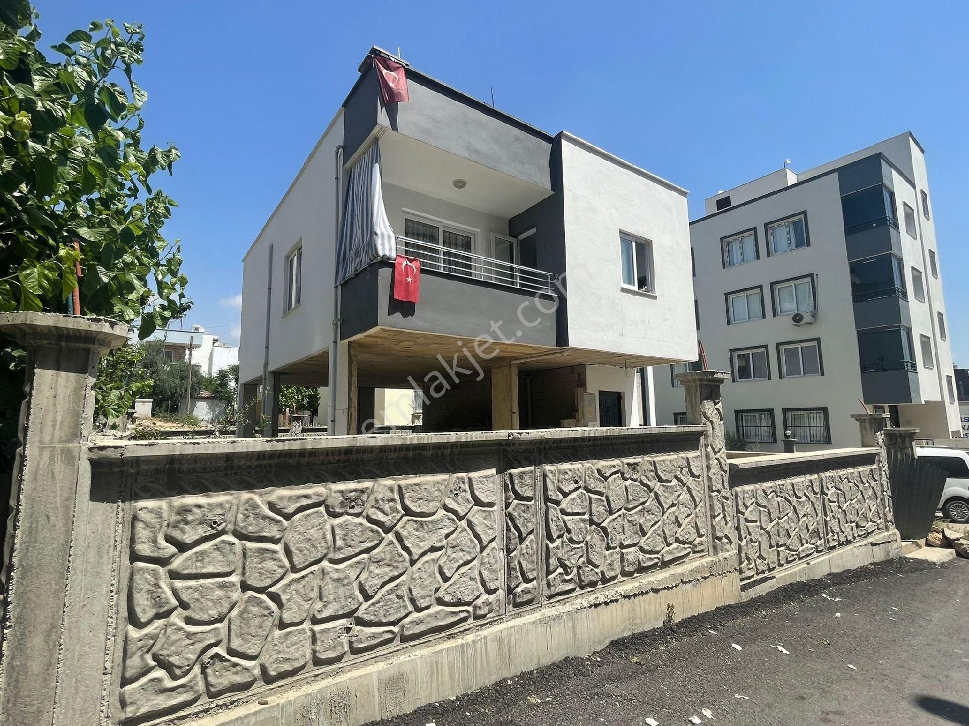 Yalınayak Mahallesi Acil Satılık Müstakil Ev
