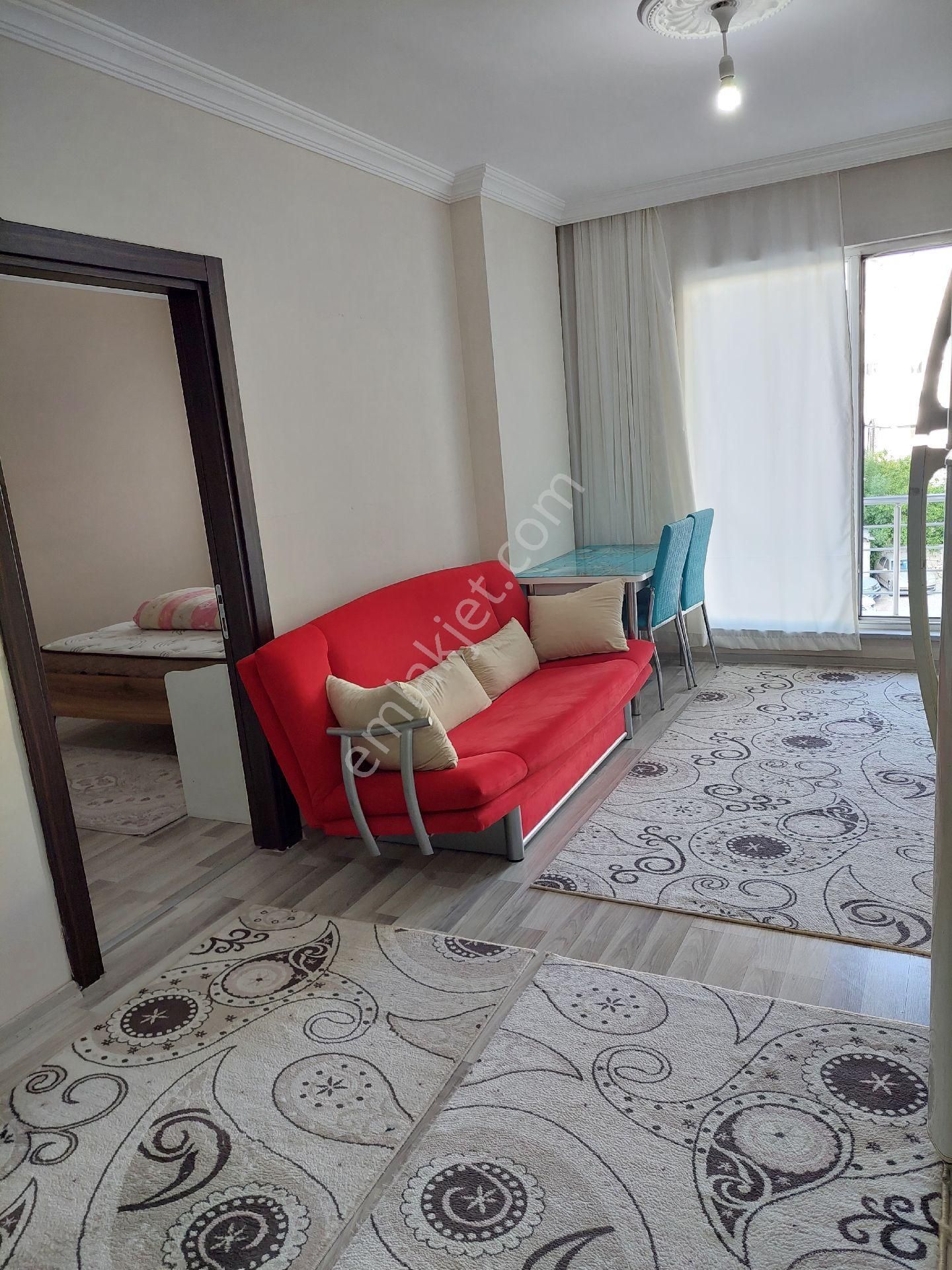 Kiralık 1+1 Eşyalı Balkonlu Ful Güneş Gören Önü Açık Daire