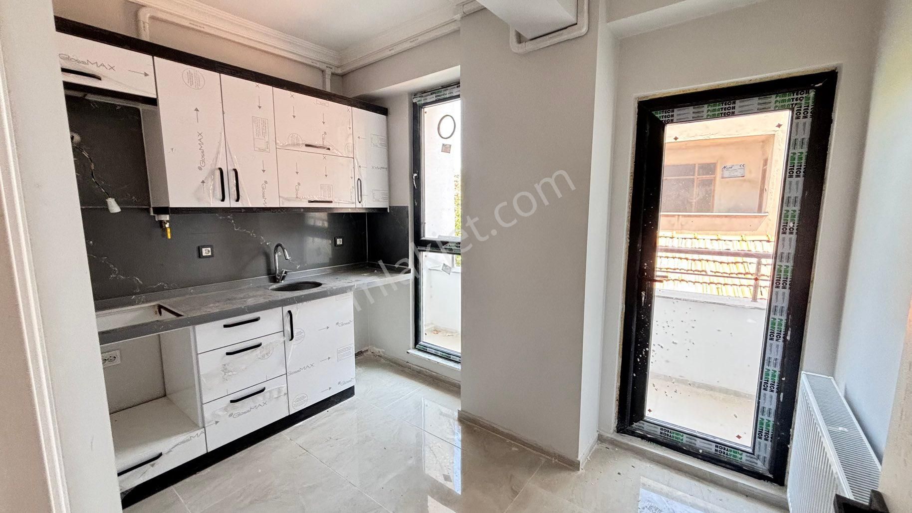 Rüstem Mahallesi’nde 2+1 Satılık Daire – Konforlu Ve Kullanışlı!