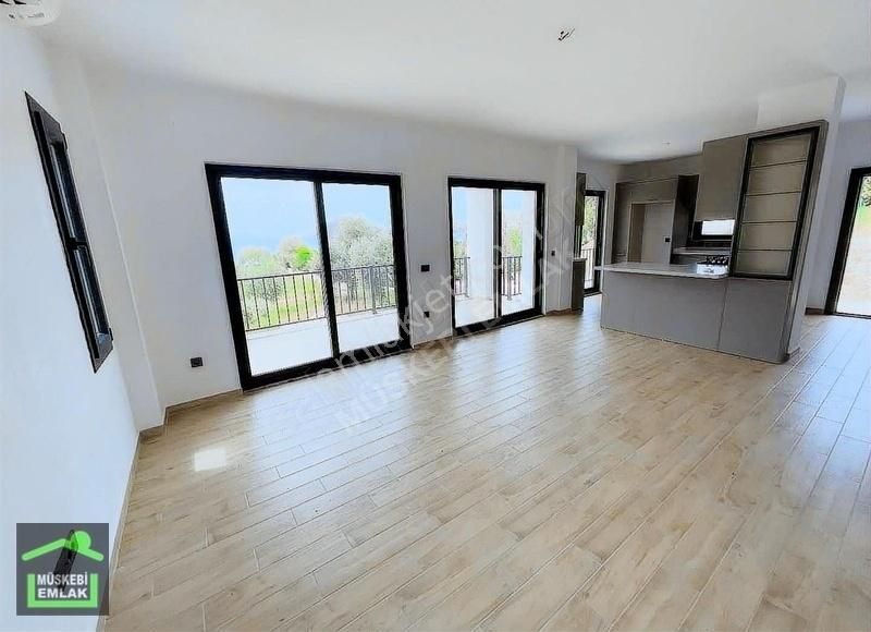 Bodrum Yalıkavakta Kiralık Müstakil Tripleks