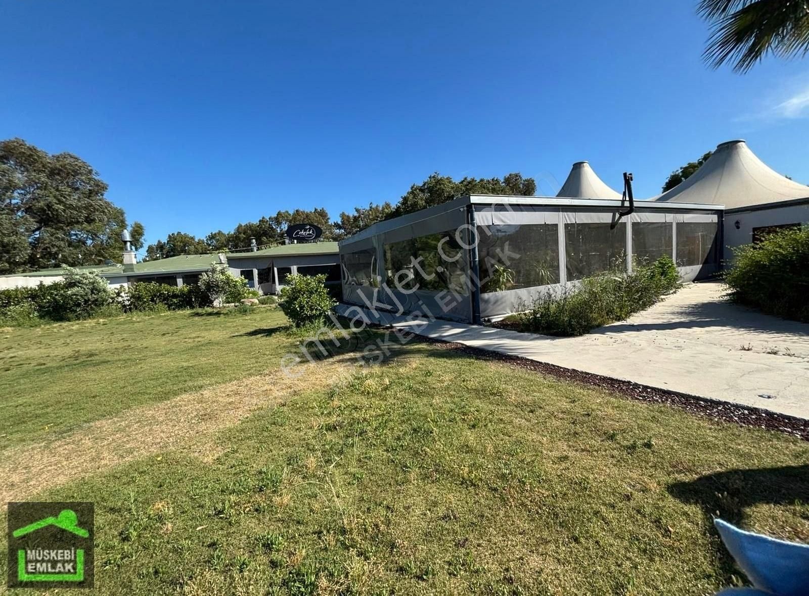Yahşi'de Devren Kiralık 2400 M2 Bahçeli Kahvaltı Evi - Restorant