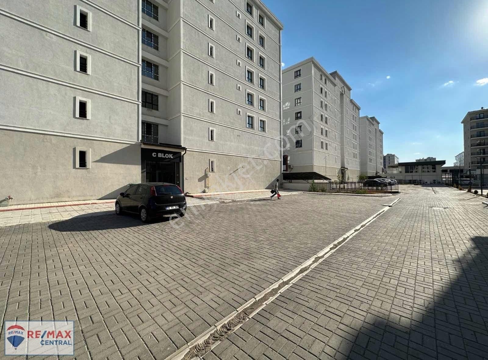 Remax Central'dan Üniversite İskar The Moon'da Kiralık 1+1