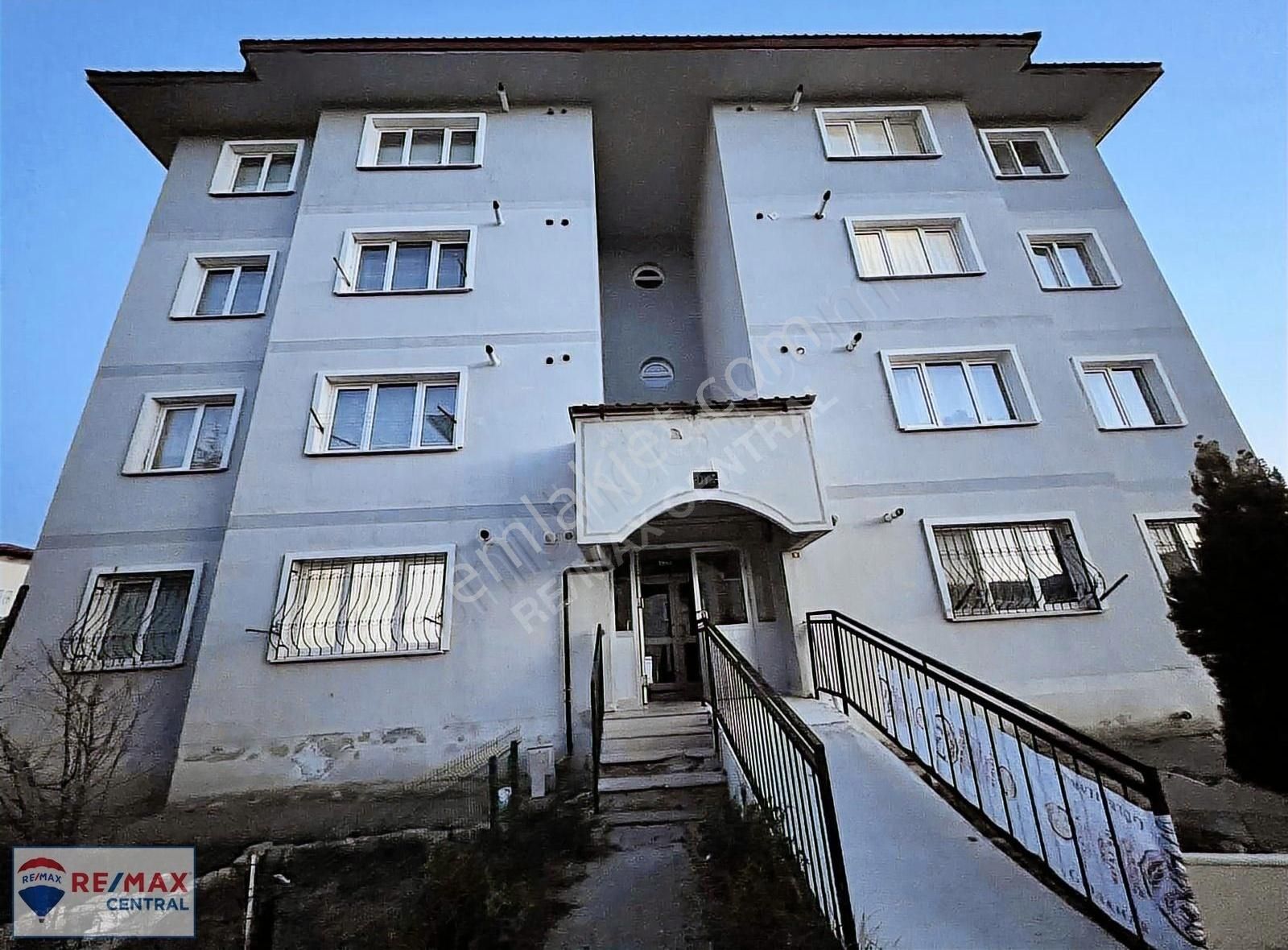 Remax Centralden Esentepe Tokide Satılık 2+1 Uygun Daire