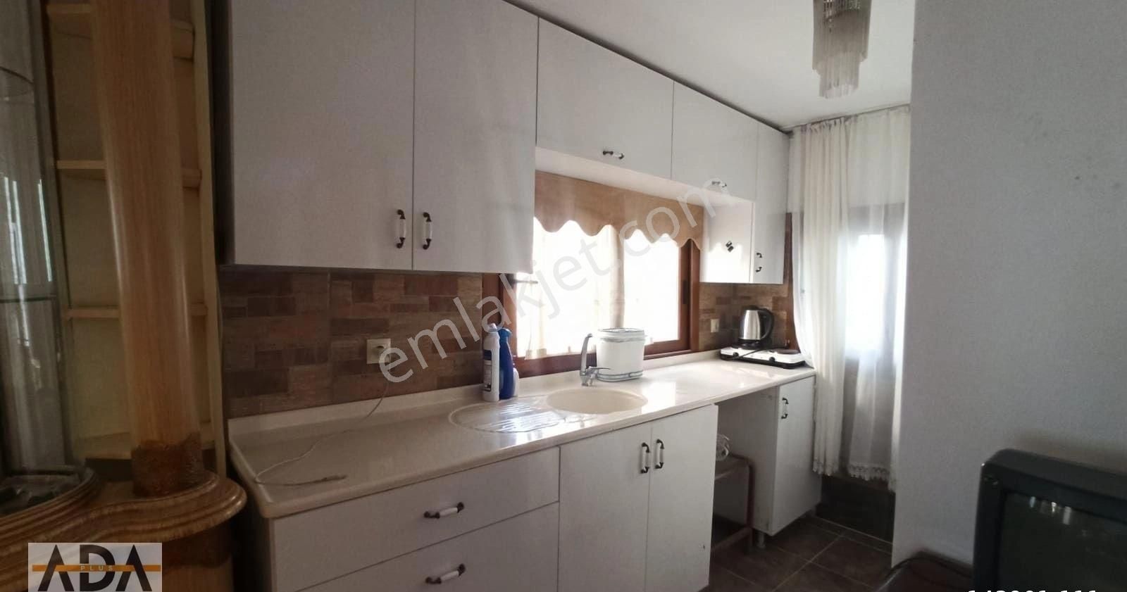 Kuşadası Camiatik Mahallesinde Müstakil Rum Mimarisine Uygun 7 Odalı Bina - Görsel 17