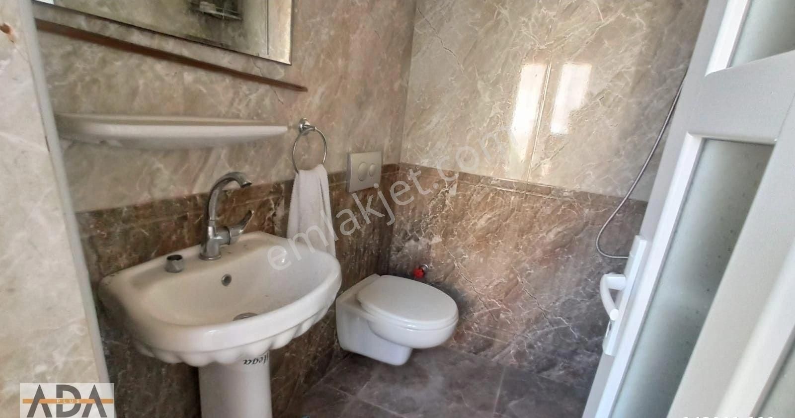 Kuşadası Camiatik Mahallesinde Müstakil Rum Mimarisine Uygun 7 Odalı Bina - Görsel 18