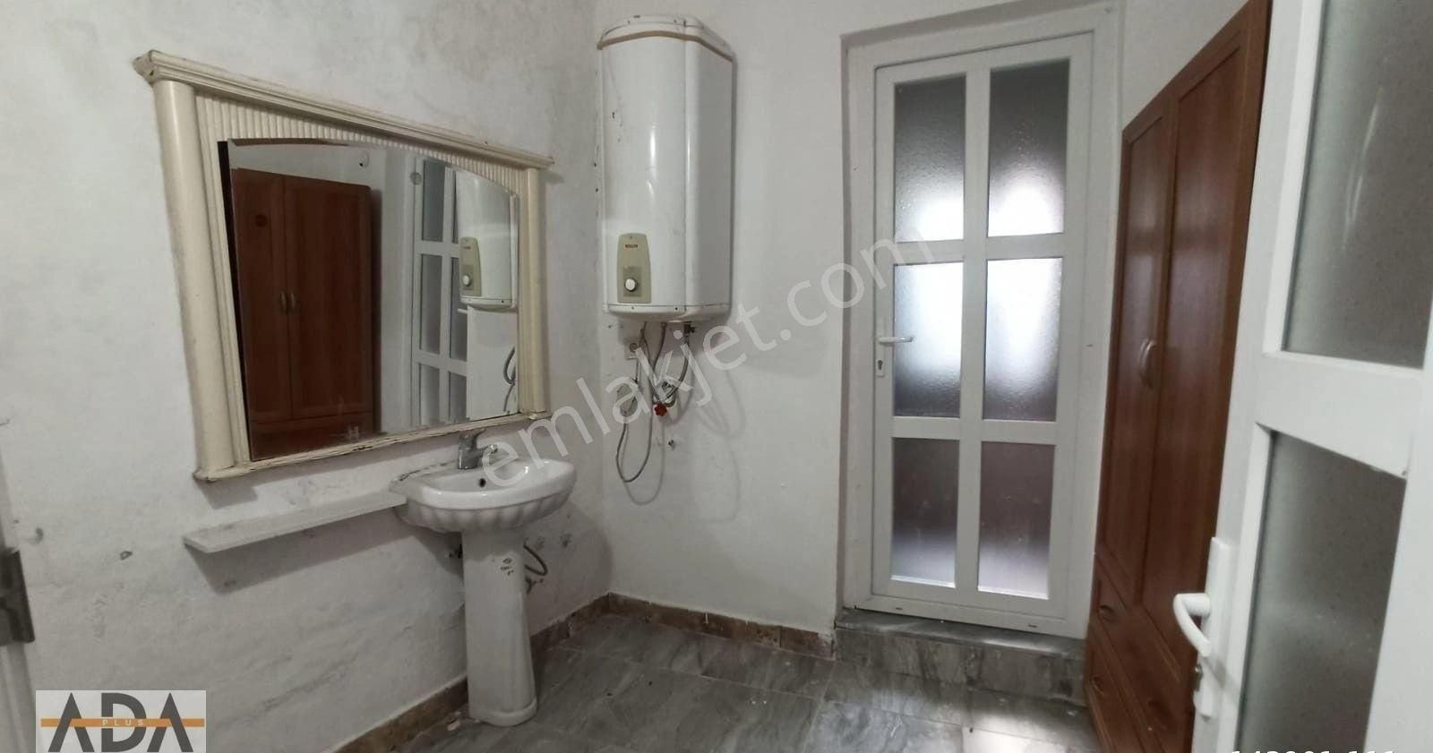 Kuşadası Camiatik Mahallesinde Müstakil Rum Mimarisine Uygun 7 Odalı Bina - Görsel 34