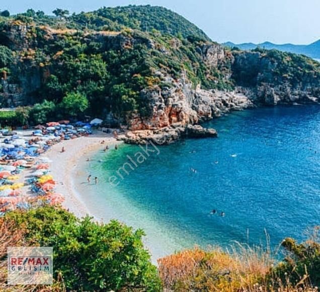 Remax Gelişim'den Antalya Kaş Çayköyde Müst Tapu 4.532 M2 Tarla