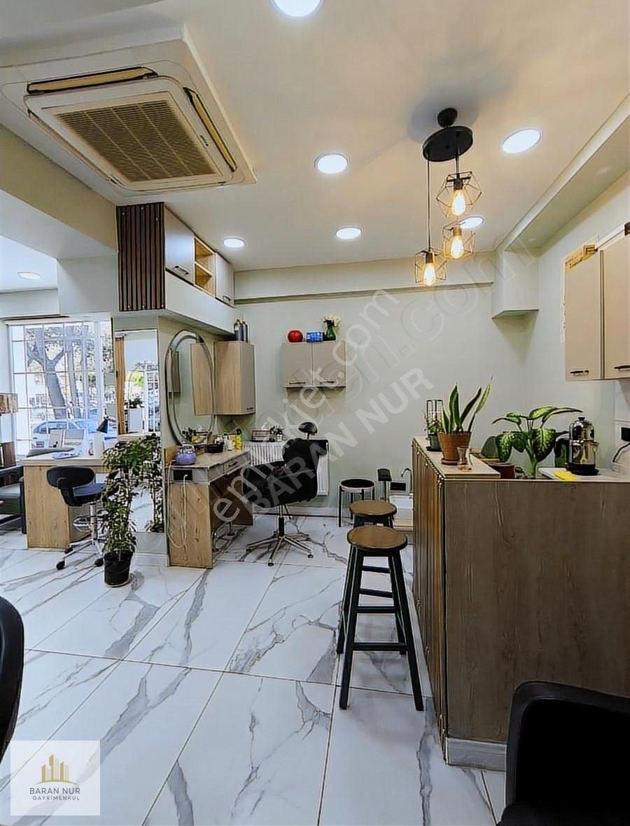 Nişantaşı Mah. Satılık Full Bakımlı Eşyalı Bayan Kuaförü.....