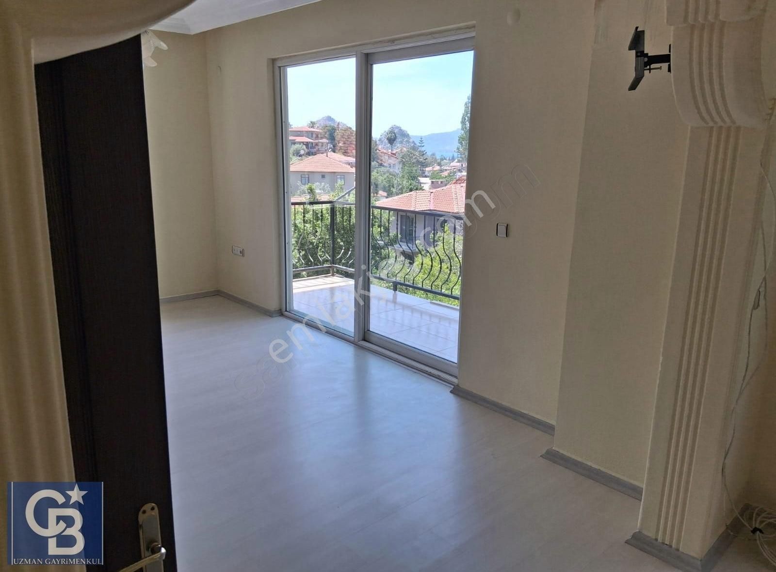 Hisarönü Köy İçinde Deniz Ve Doğa Manzaralı 2+1 Daire