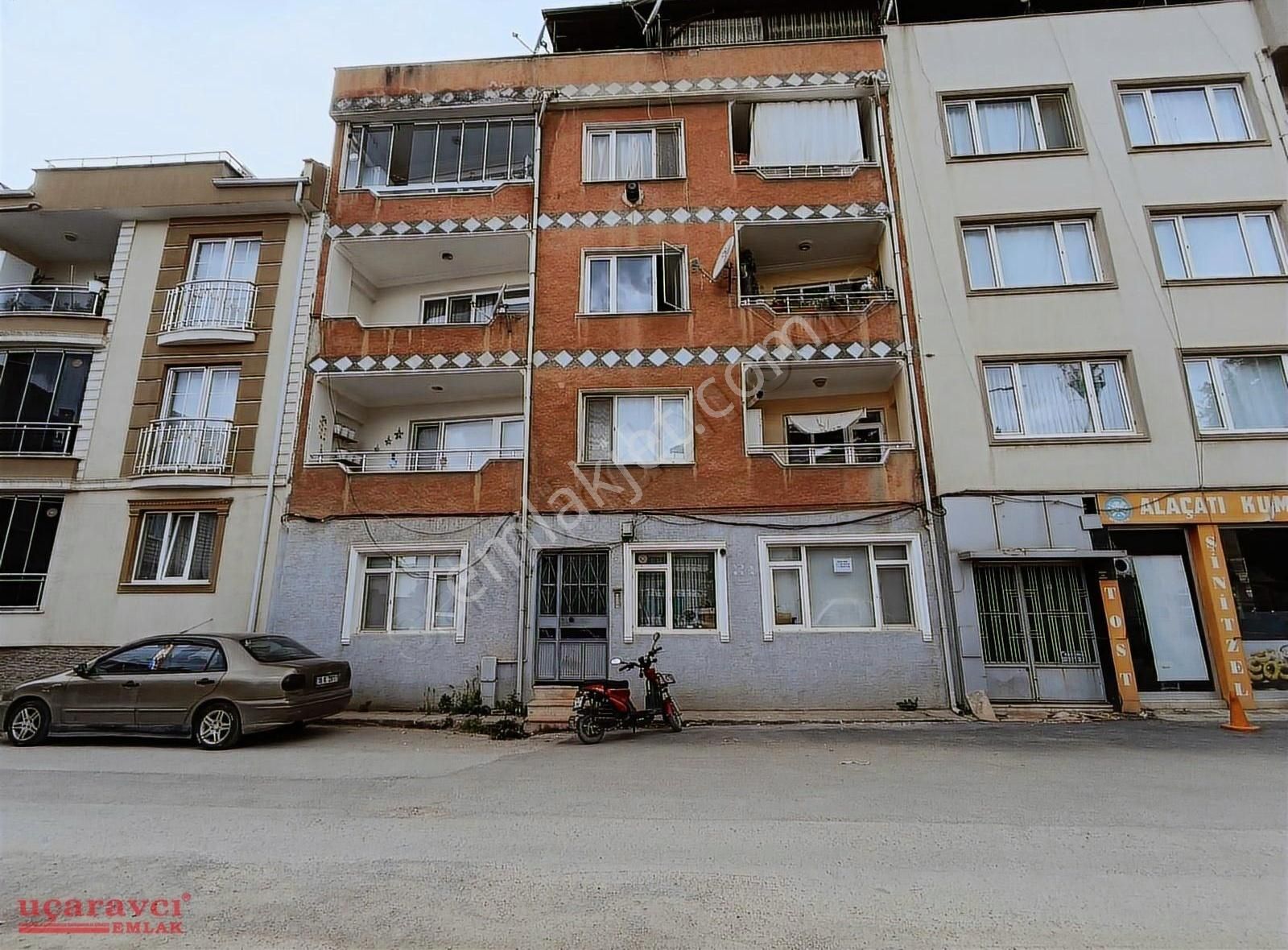 Uçaravcı'dan Burhaniye Mah. Üçgen Park Yanı 3+1 Satılık Daire
