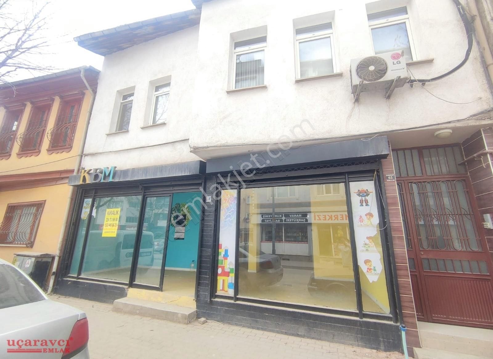 Uçaravcı'dan Burhaniye Mah. İstikal Cad Üzeri Kiralık 80 ²işyeri