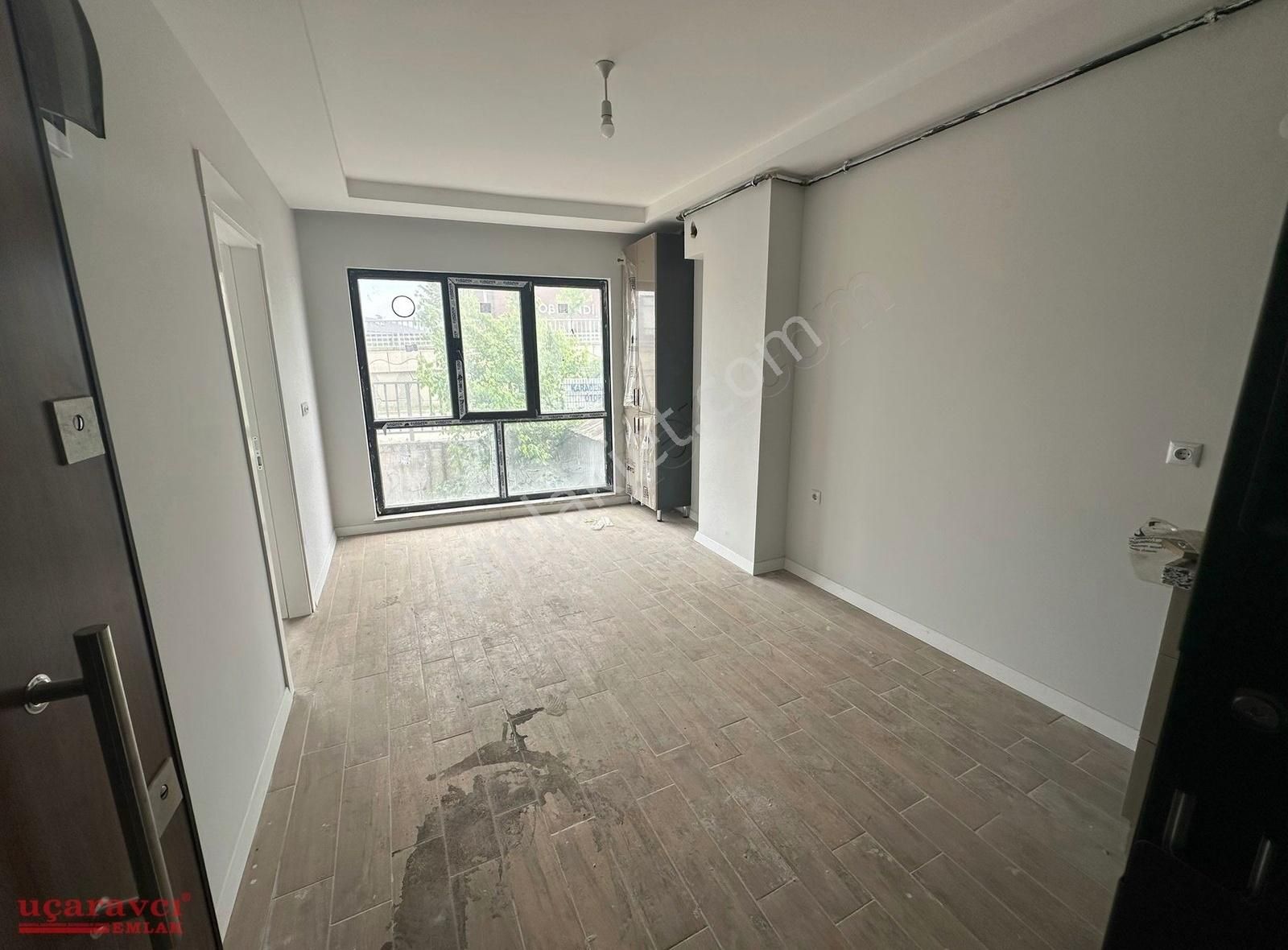 Uçaravcı'dan Orhaniye Mahallesinde Satılık 1+1 Daire