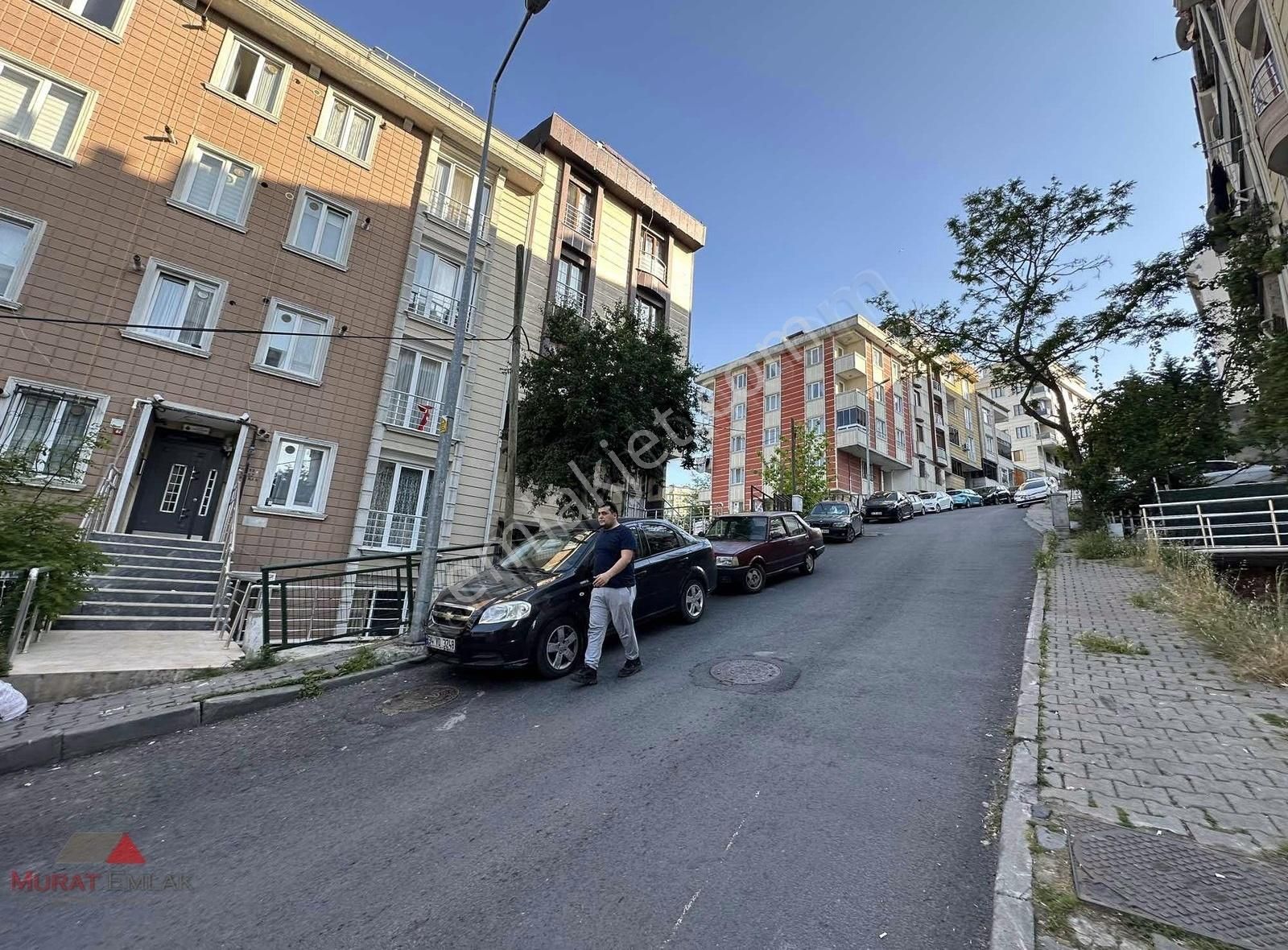 Murat Emlak'tan Akşemsettinde 3+1 125m2 Balkonlu Kiralık Daire