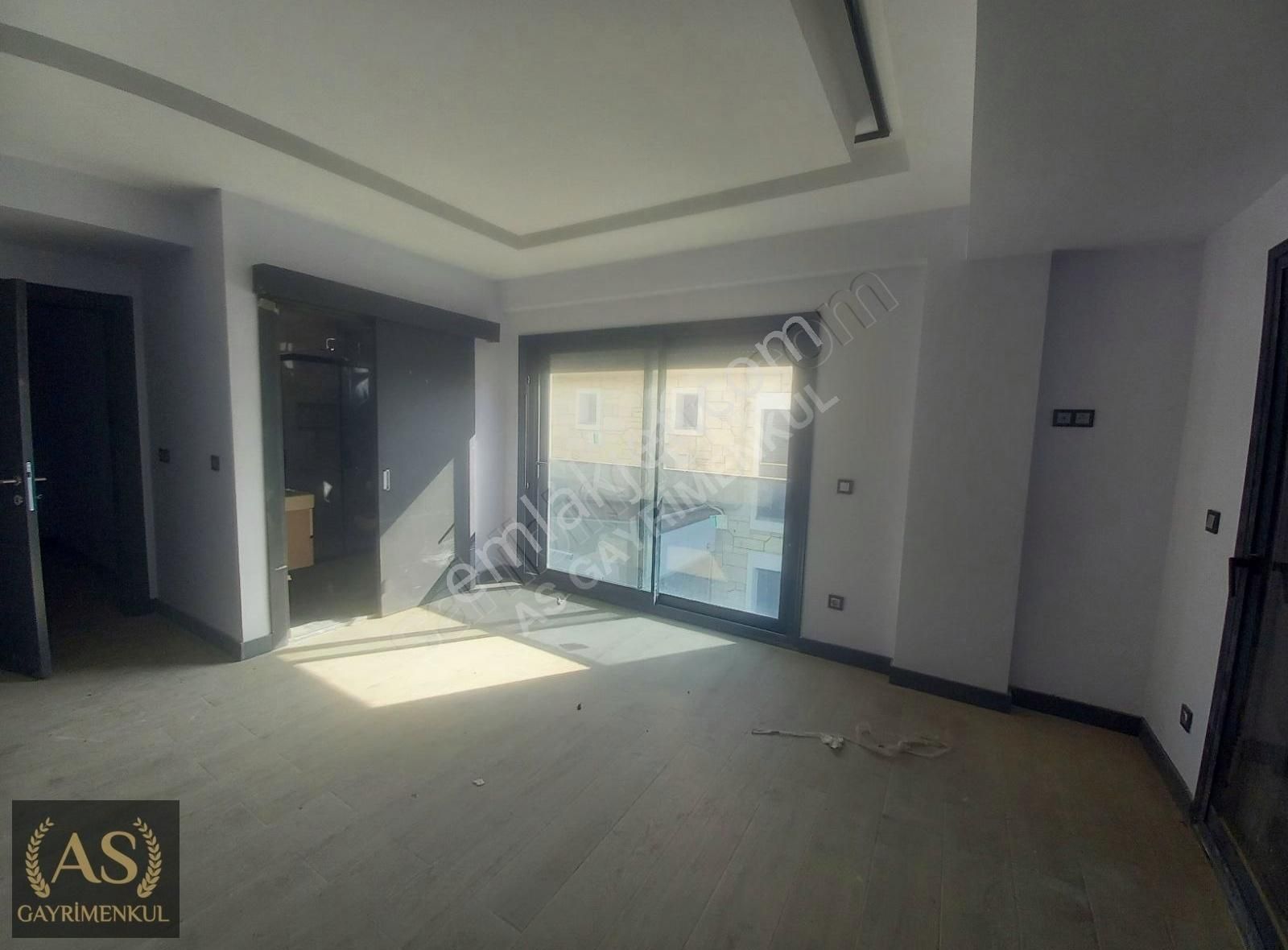 As Gyd.urla Kalabak'ta Geniş Bahçe Alanı Bulunan 4+1 Sıfır Villa - Görsel 20