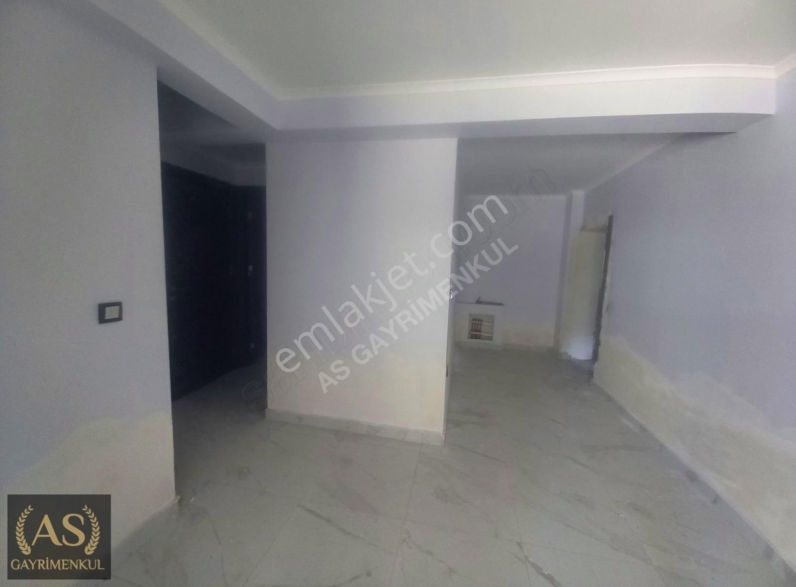 As Gyd.urla Kalabak'ta Geniş Bahçe Alanı Bulunan 4+1 Sıfır Villa - Görsel 14