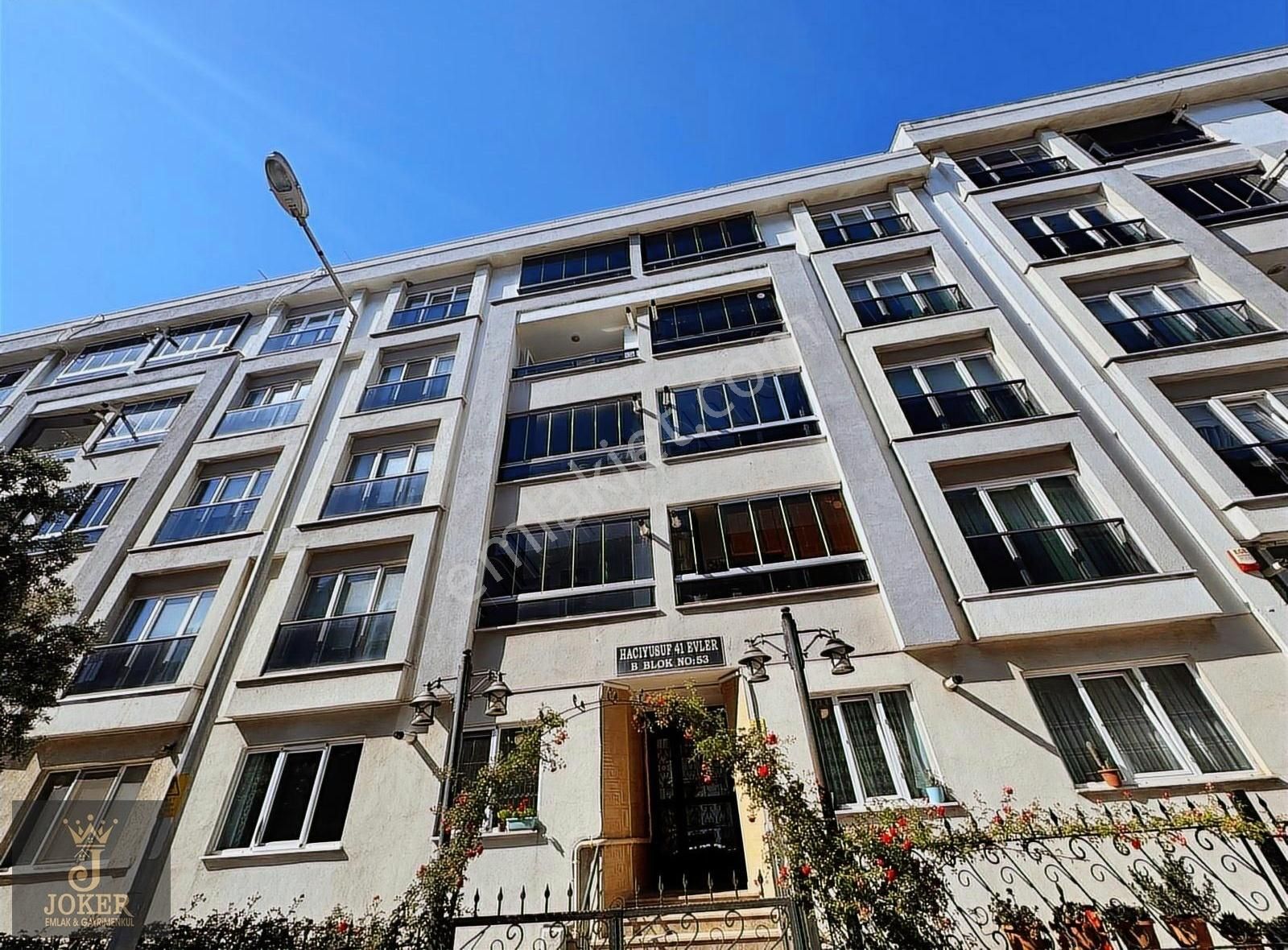 Hacıyusuf Mah Adalet Caddesi Üzerinde 3+1 Ara Kat Satılık Daire.